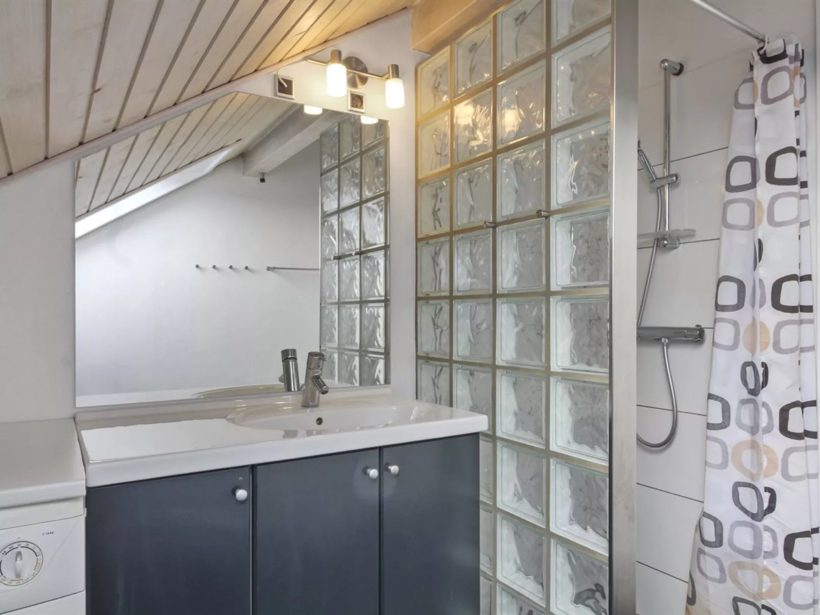 "Alvild" - 2.3km from the sea-Binnen