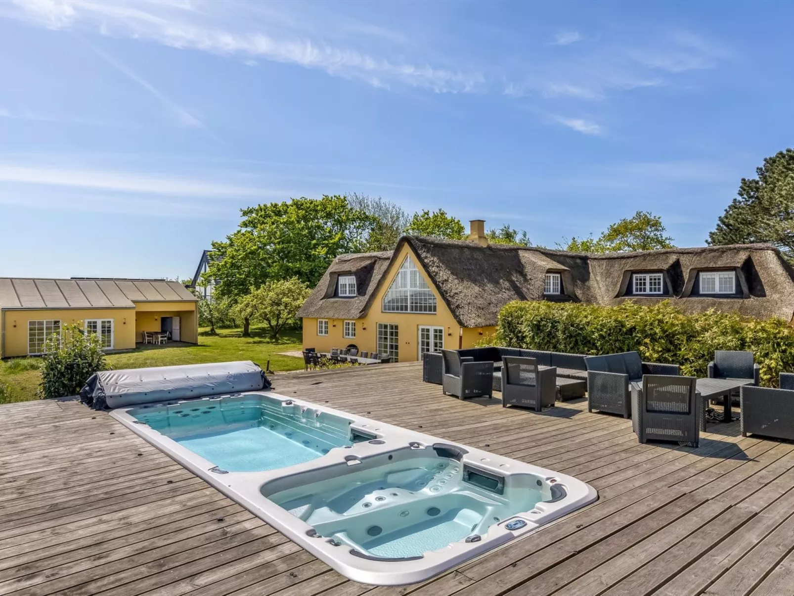 "Narvik" - 4.5km from the sea-Binnen