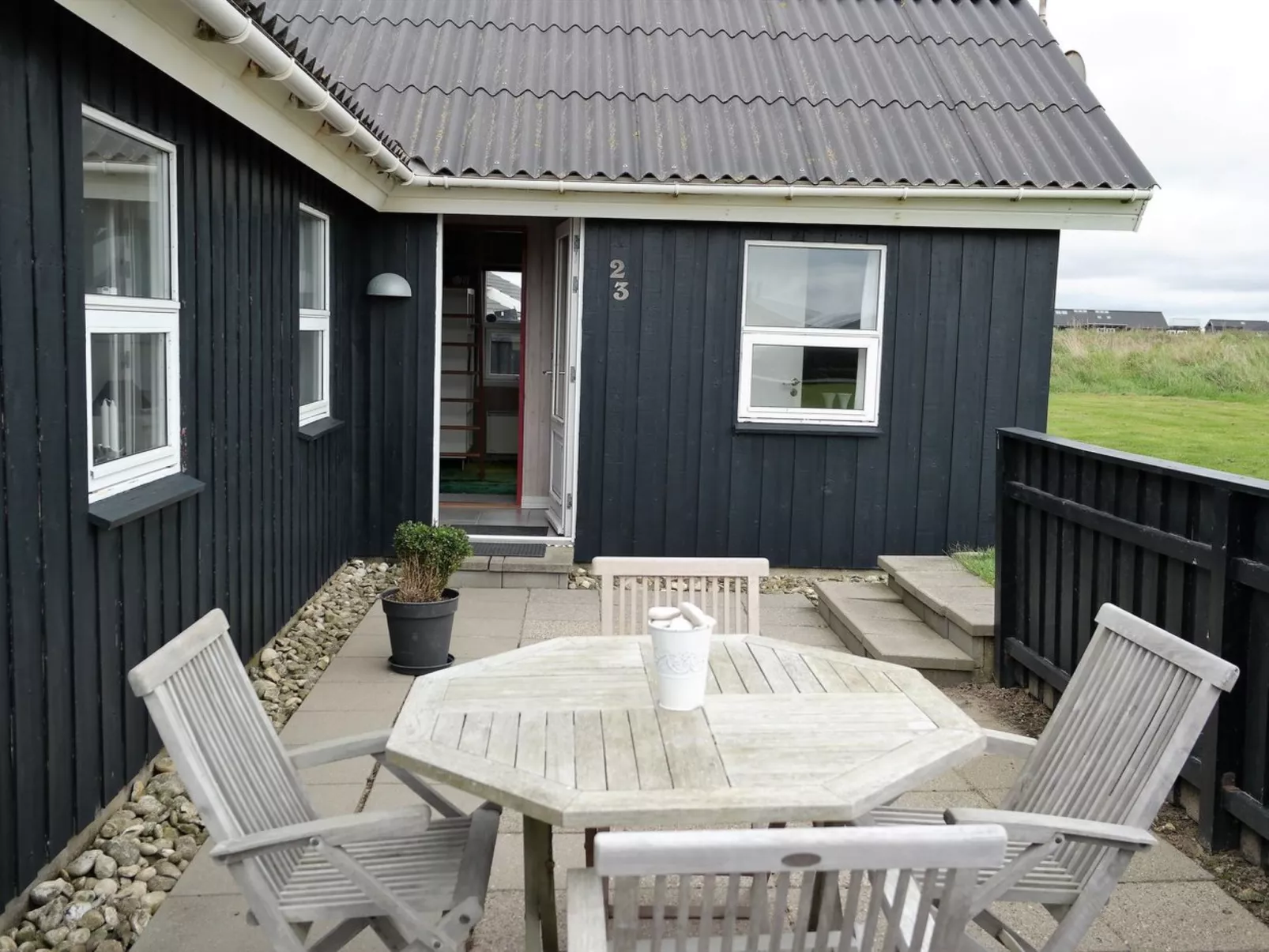 "Wifred" - 250m from the sea-Buiten