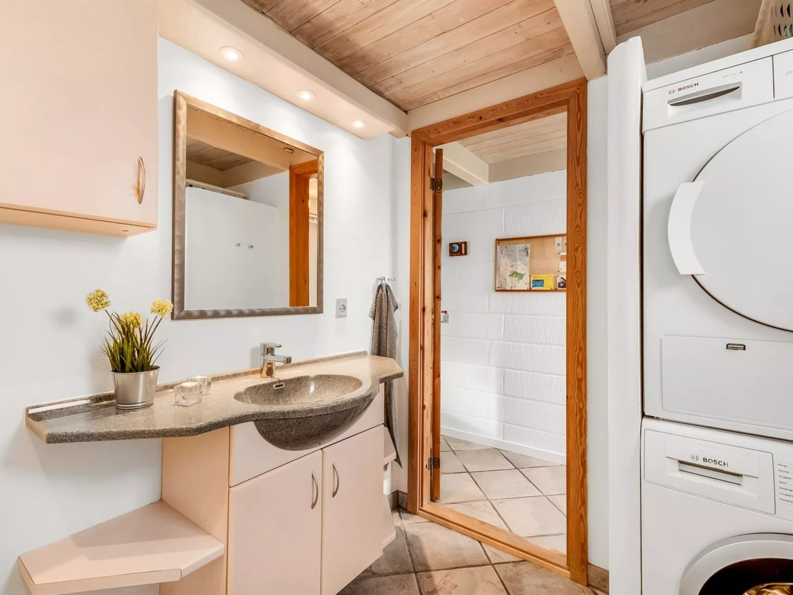 "Eringisl" - 50m from the sea-Binnen