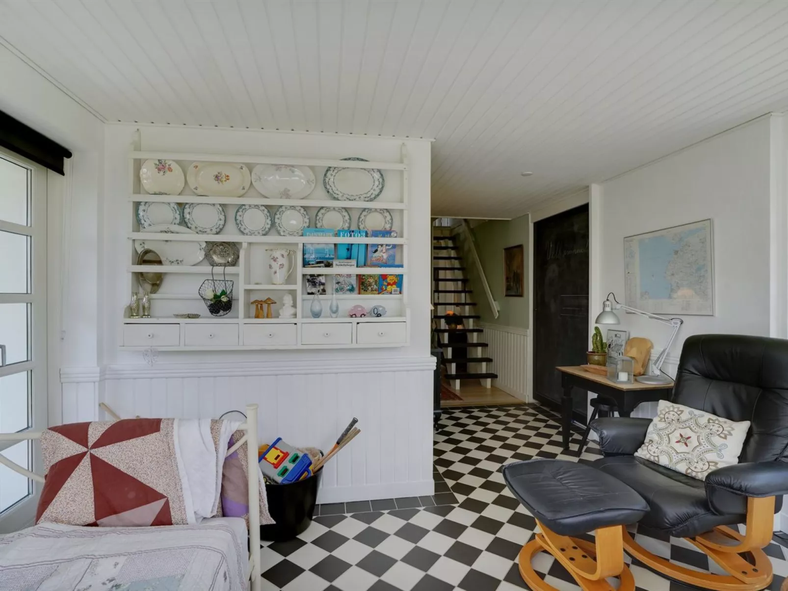 "Tamer" - 500m to the fjord-Binnen