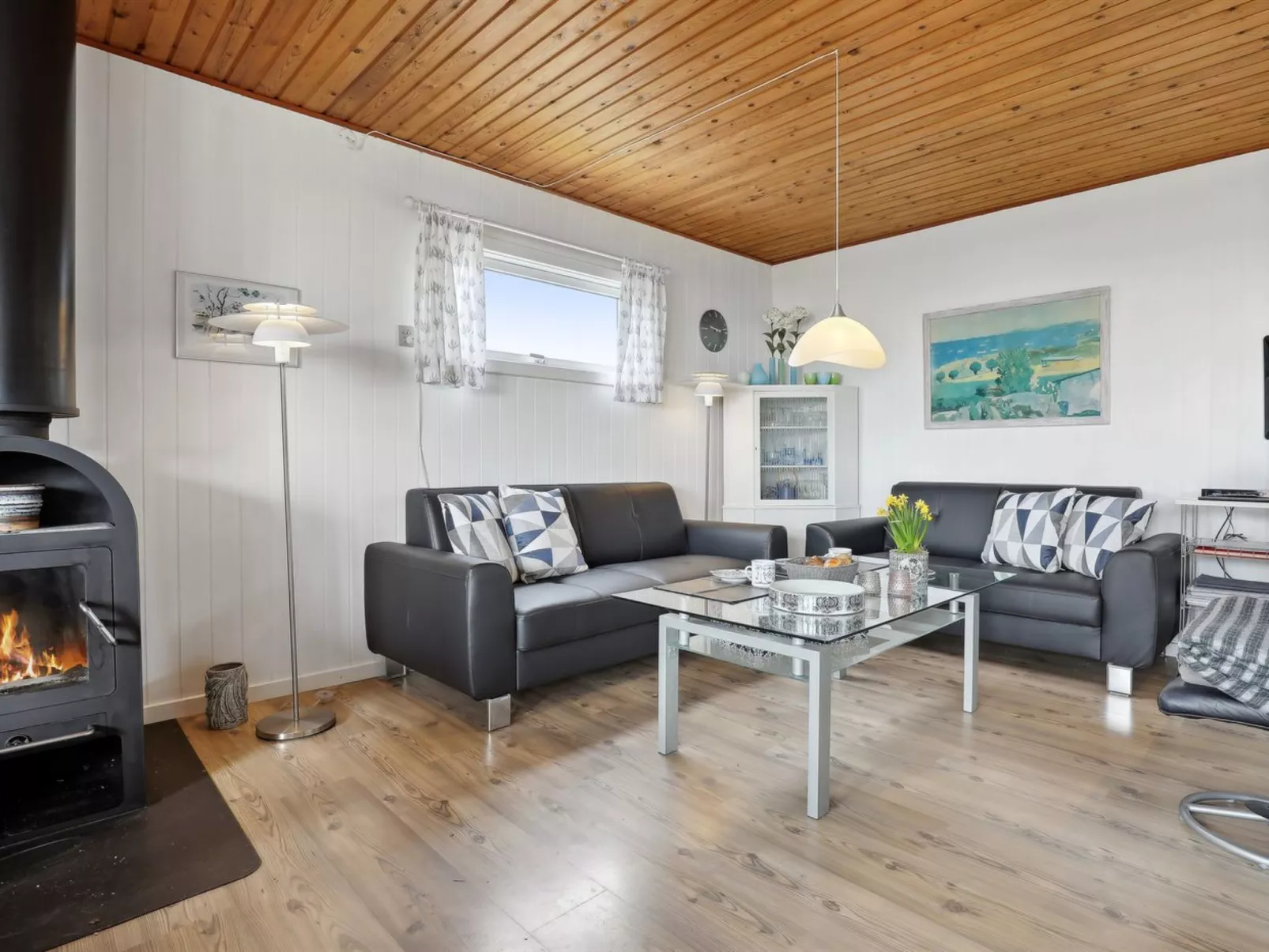 "Bondi" - 150m from the sea-Binnen