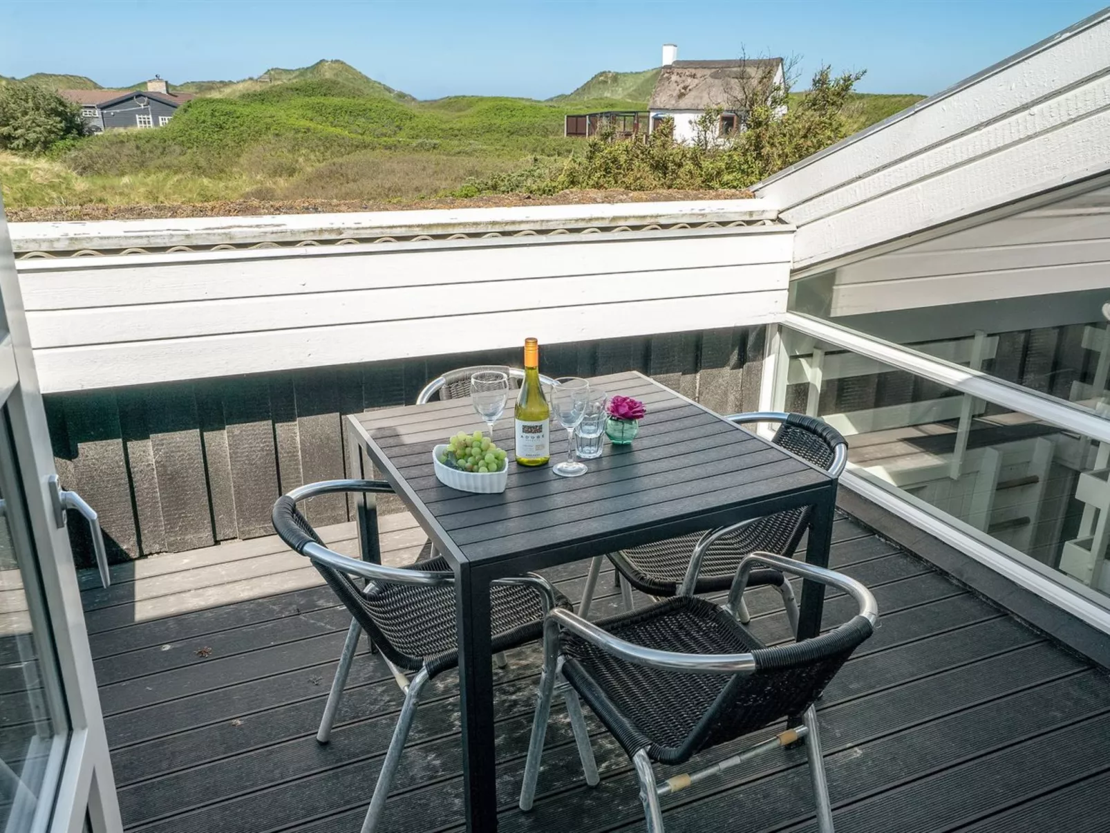 "Swerting" - 230m from the sea-Buiten