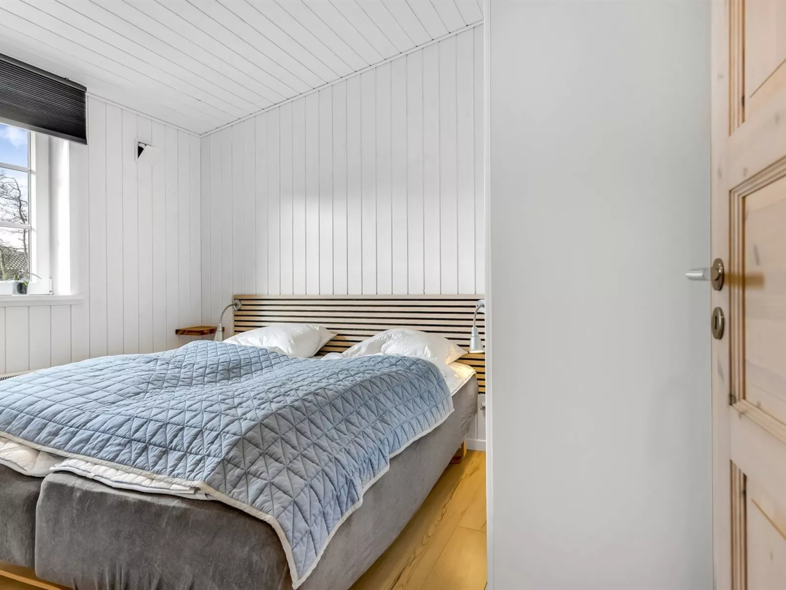 "Alfrida" - 1.5km from the sea-Binnen