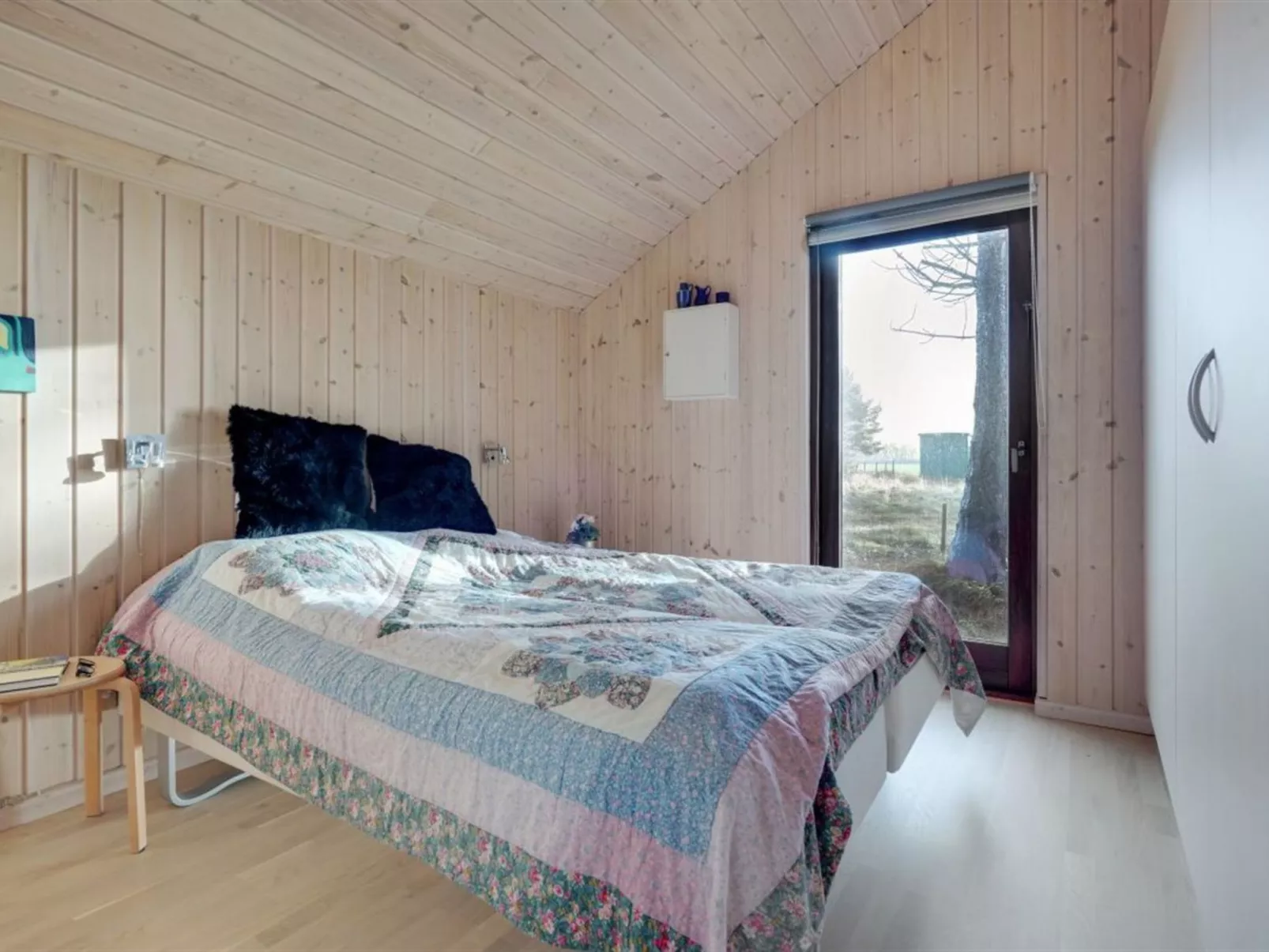 "Matine" - 800m from the sea-Binnen