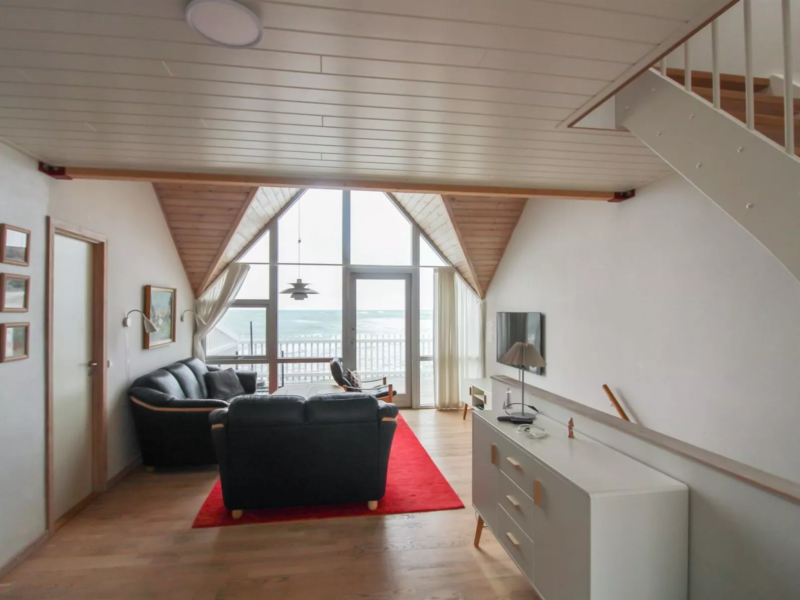 "Otis" - 10m from the sea-Binnen