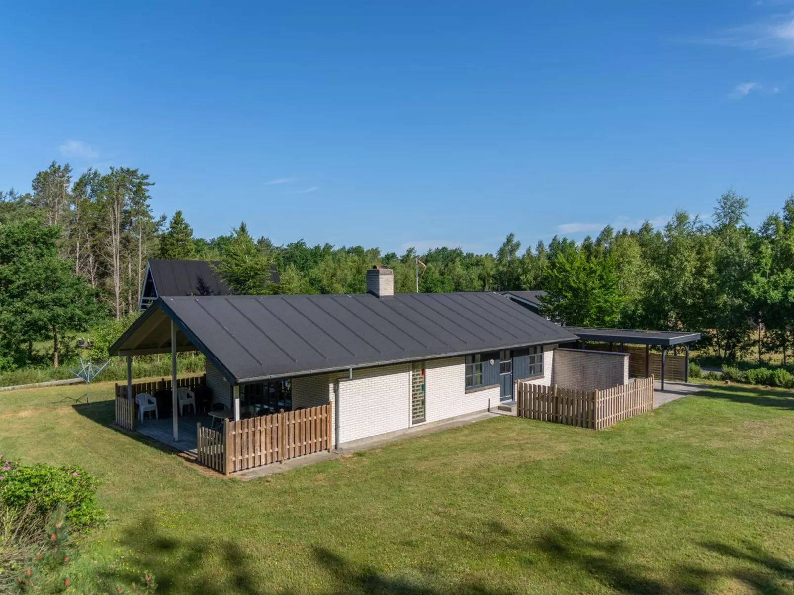 "Henny" - 1.5km from the sea-Buiten