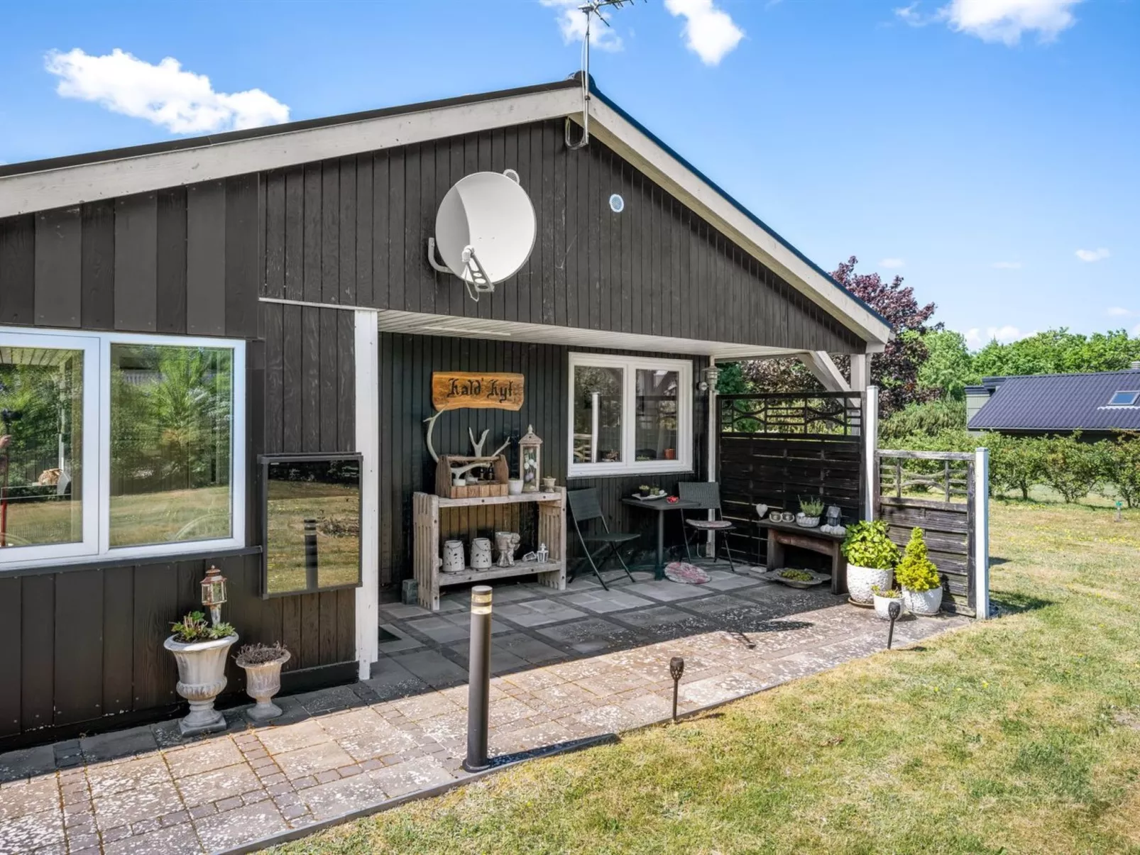 "Sebine" - 400m to the fjord-Buiten