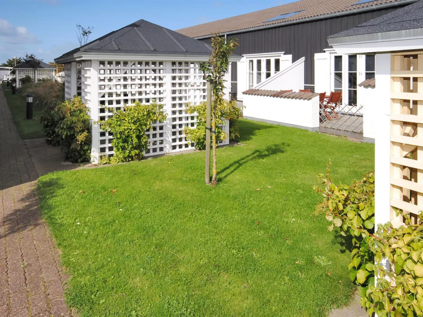 "Benta" - 150m to the fjord-Buiten