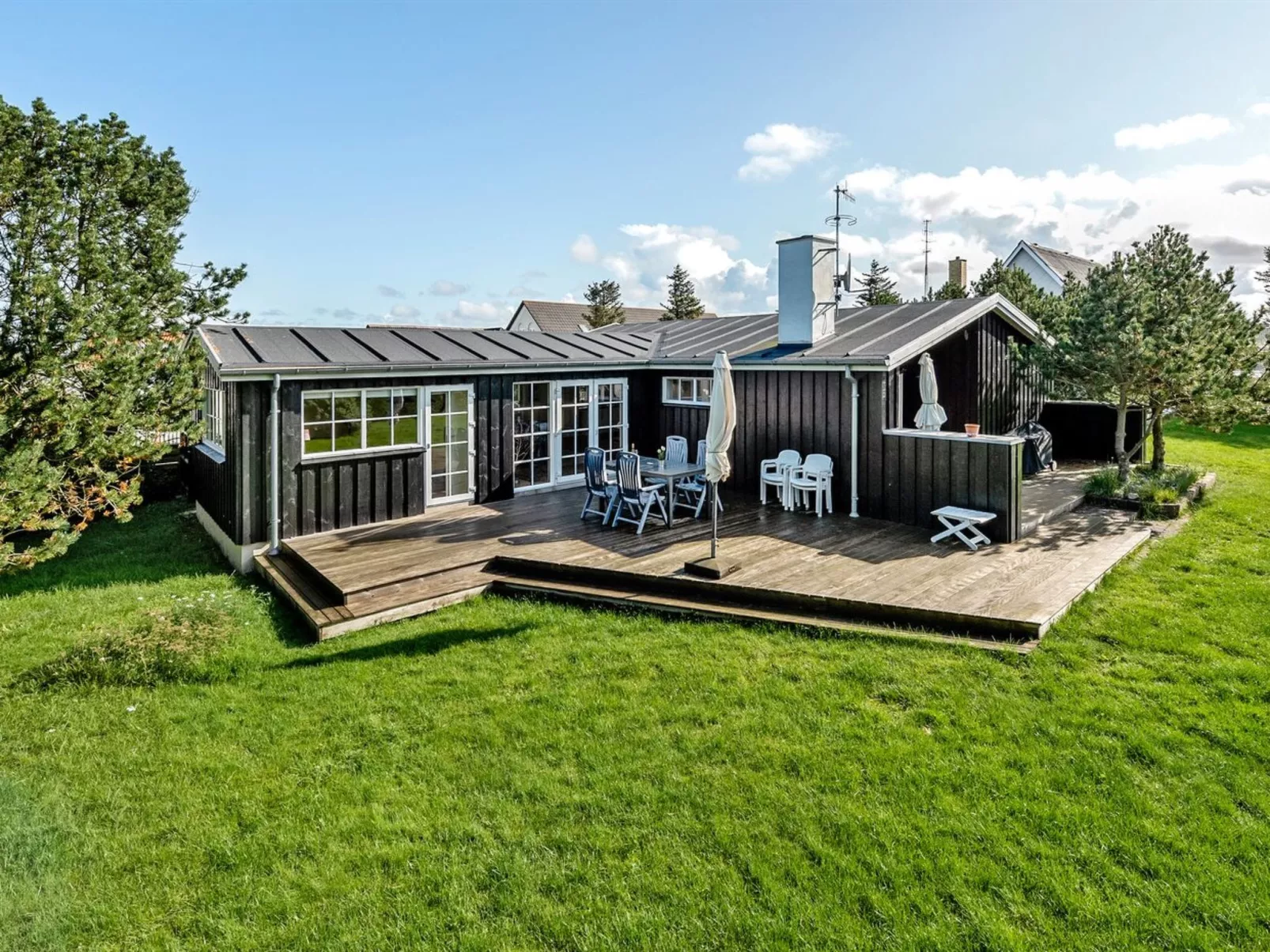 "Vivina" - 250m from the sea-Buiten