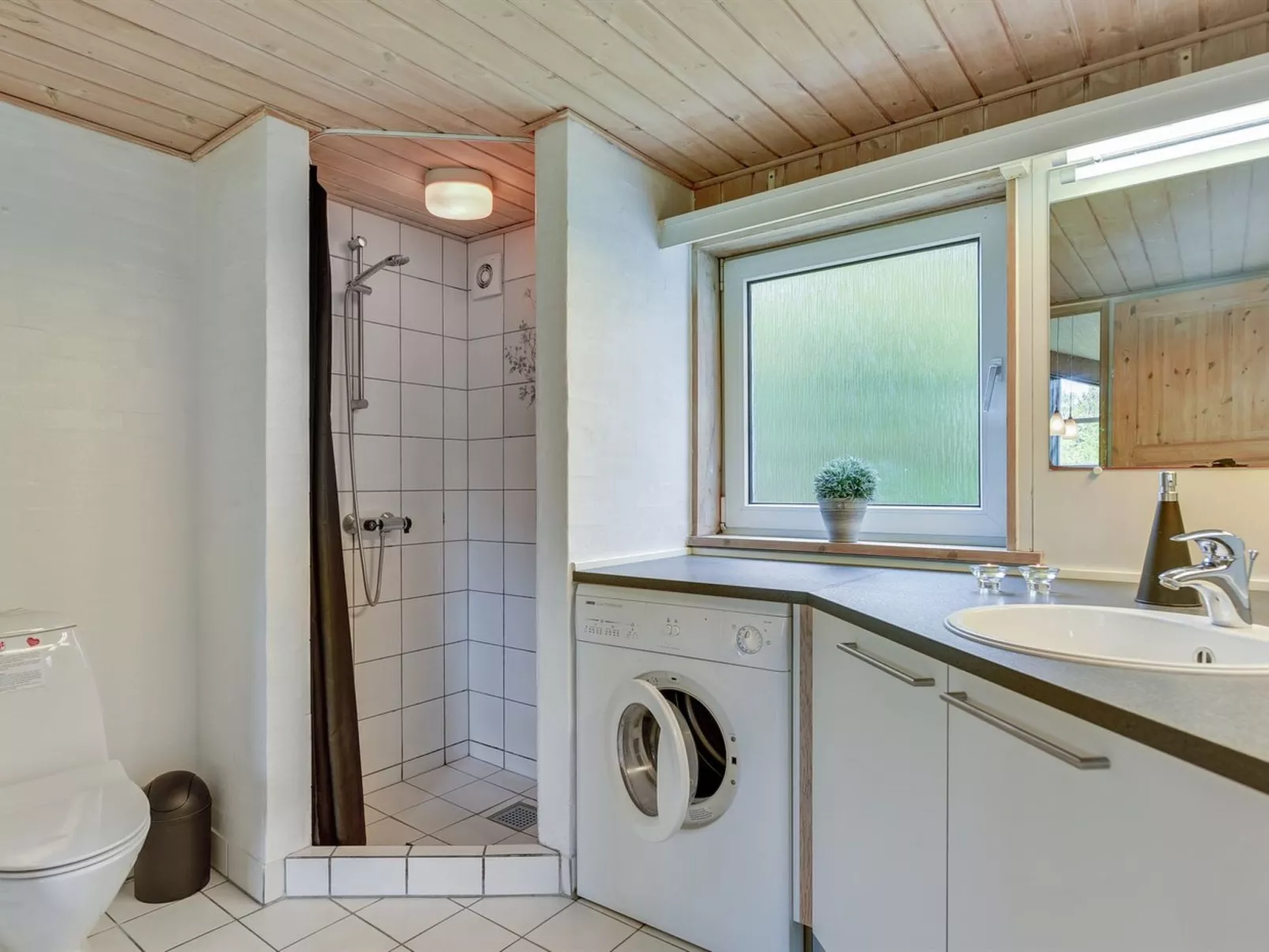 "Rudy" - 900m to the fjord-Binnen