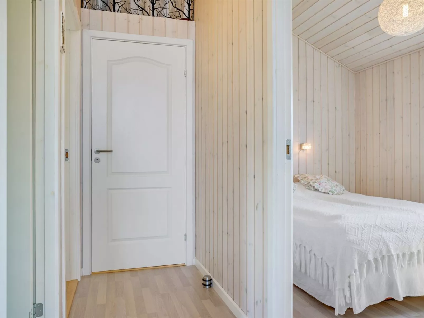 "Hubert" - 150m from the sea-Binnen