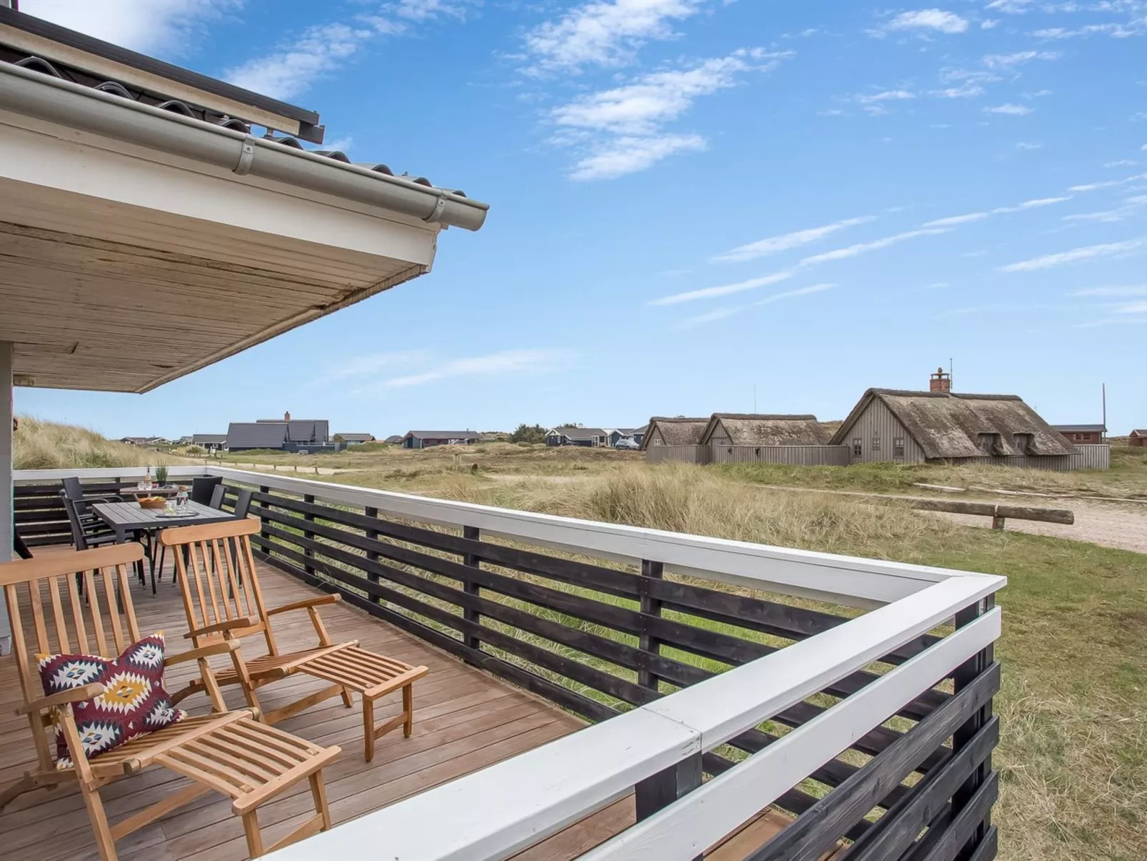 "Ozeana" -  from the sea-Buiten