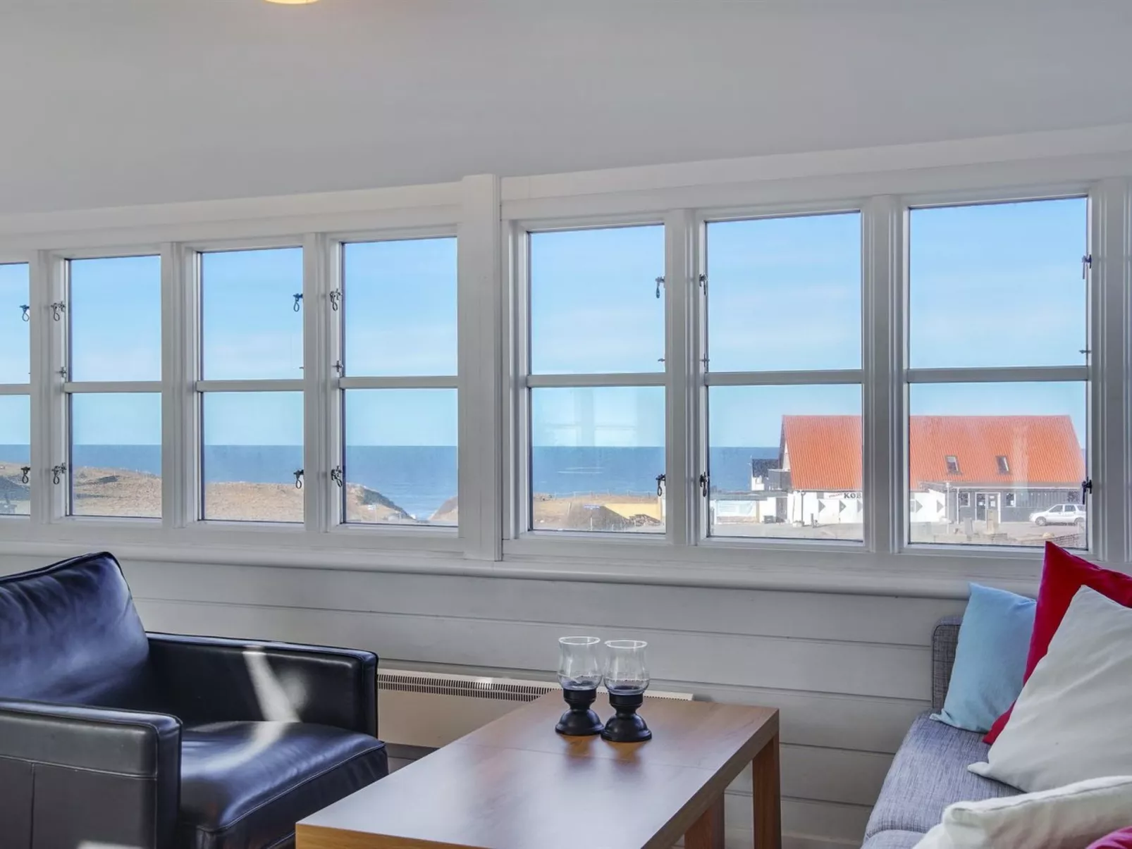 "Nantje" - 125m from the sea-Binnen