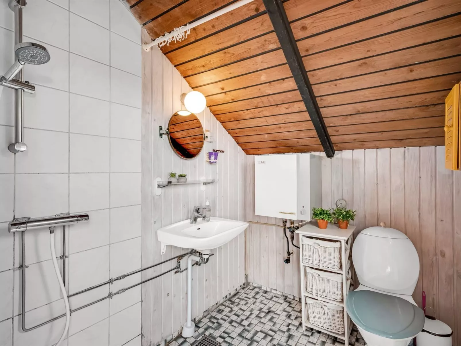 "Delia" - 300m from the sea-Binnen