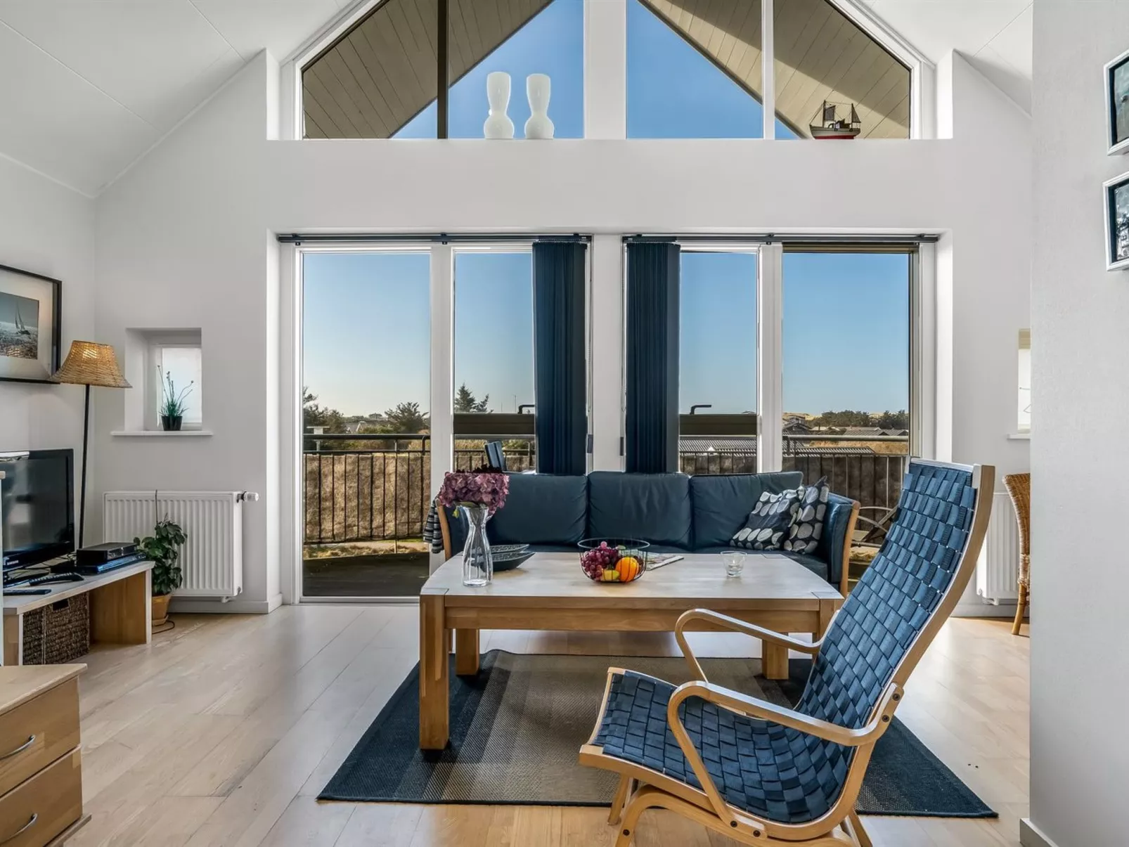 "Oliver" - 600m from the sea-Binnen