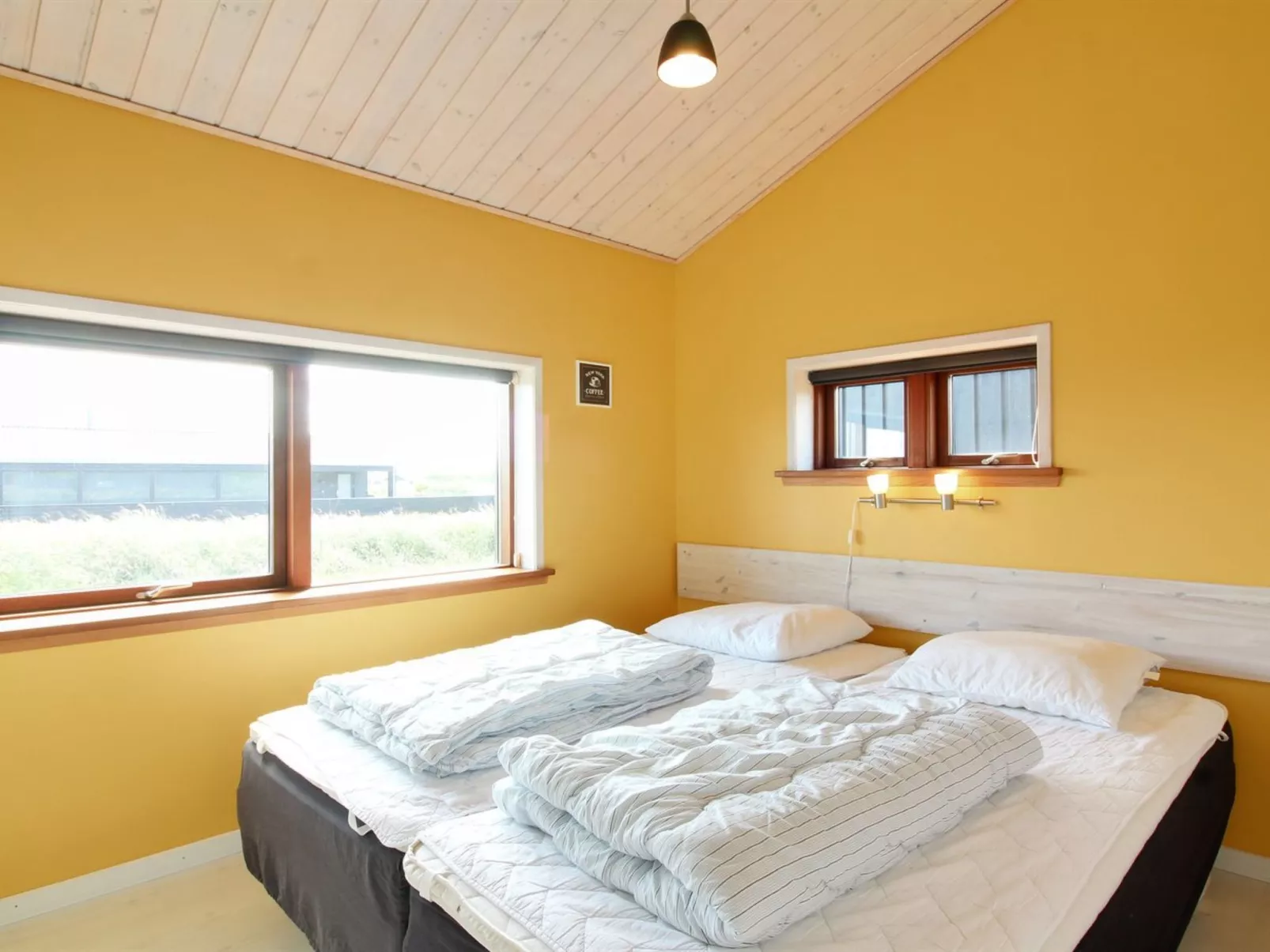 "Emma" - 976m from the sea-Binnen