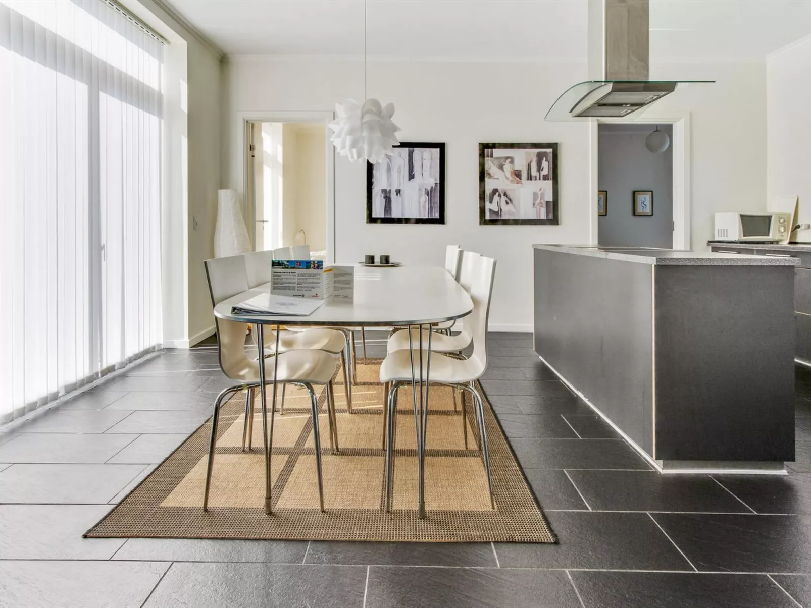 "Edda" - 400m from the sea-Binnen