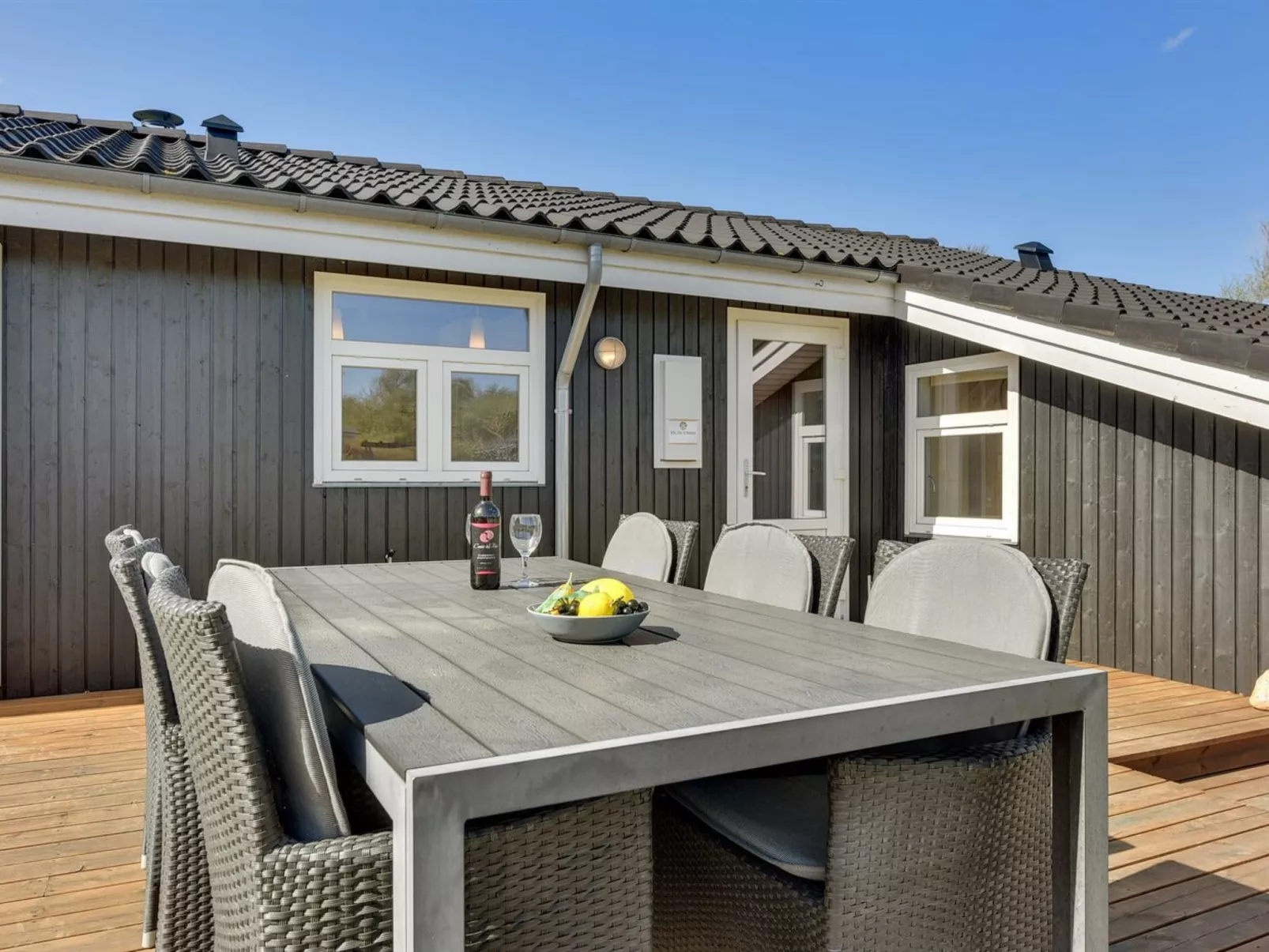 "Enja" - 150m from the sea-Buiten