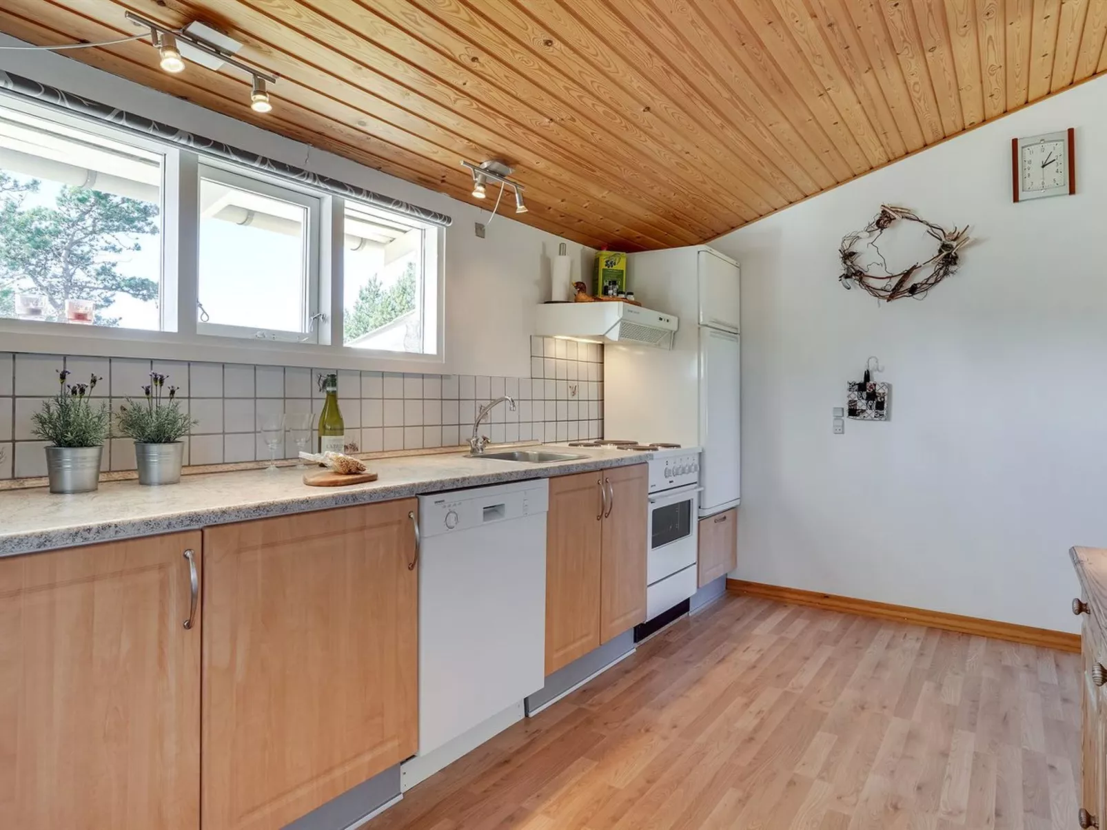 "Jeldrik" - 100m from the sea-Binnen