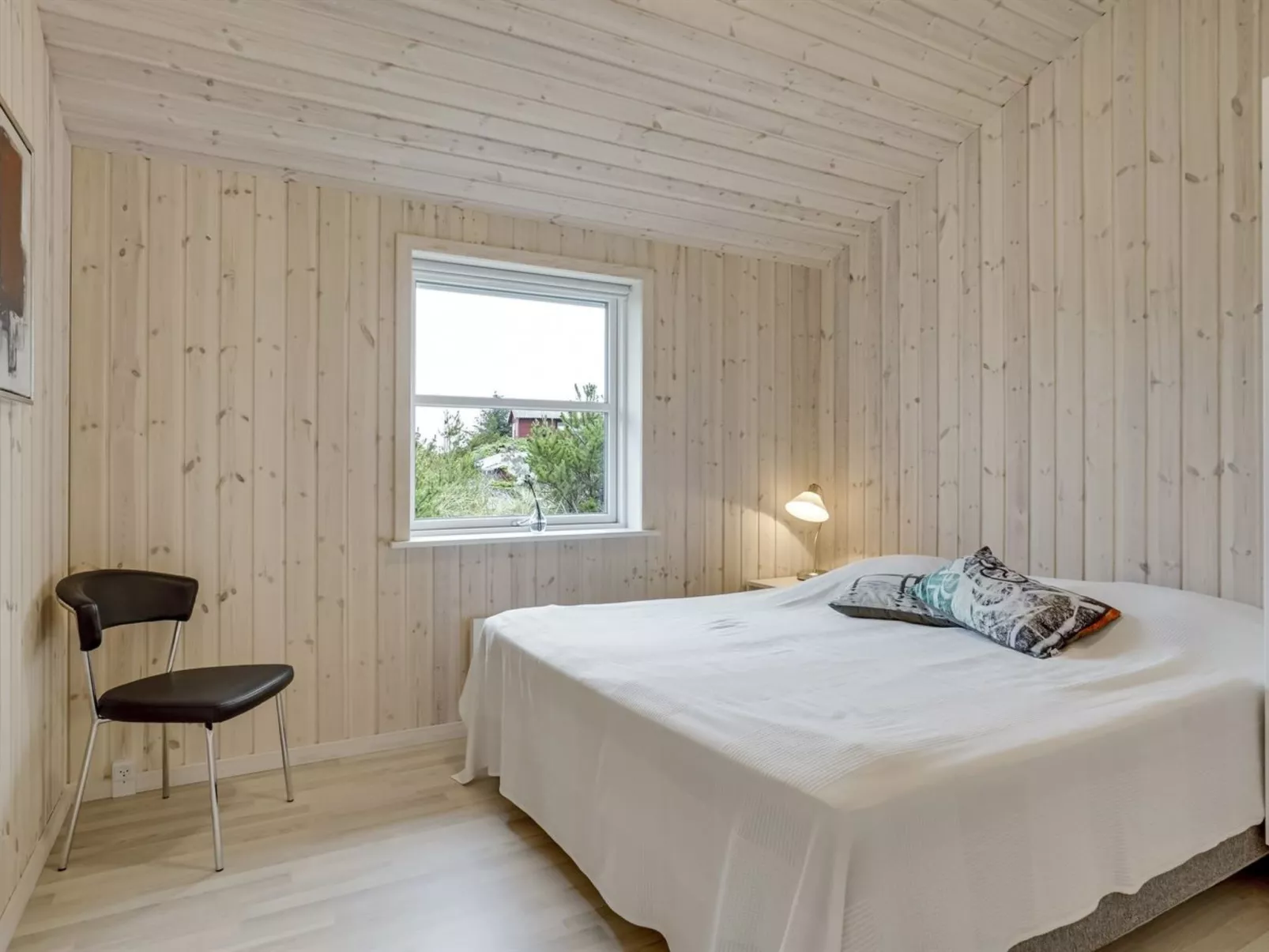 "Mavis" - 800m from the sea-Binnen