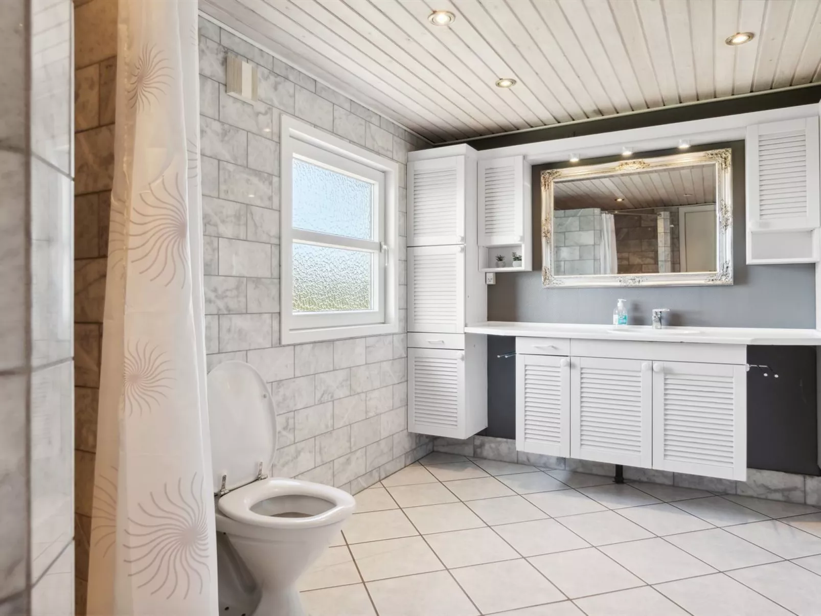 "Andor" - 500m from the sea-Binnen