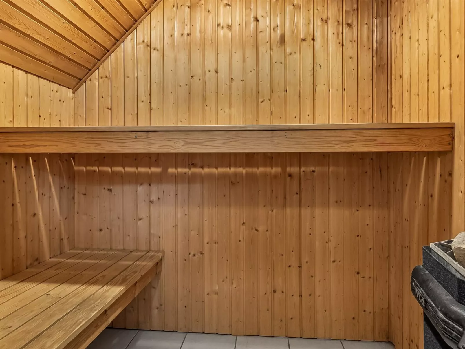 "Artan" - 2.6km from the sea-Binnen