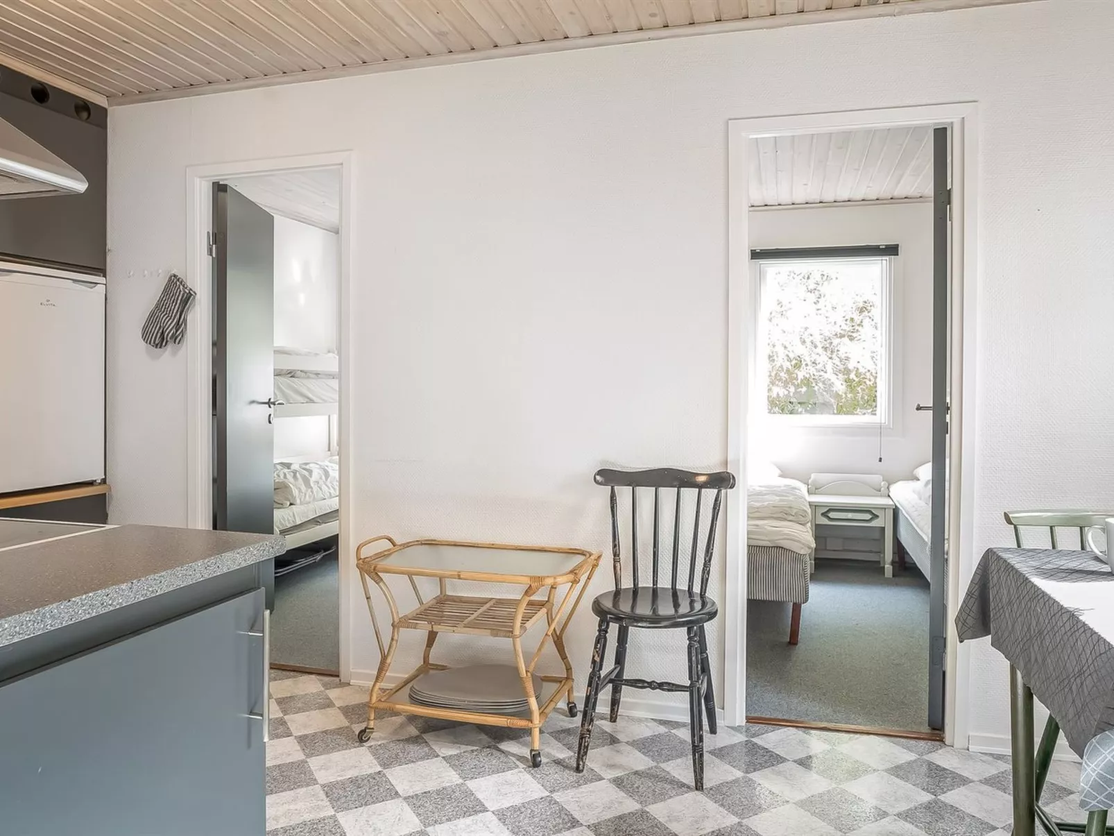 "Lökea" - 800m from the sea-Binnen