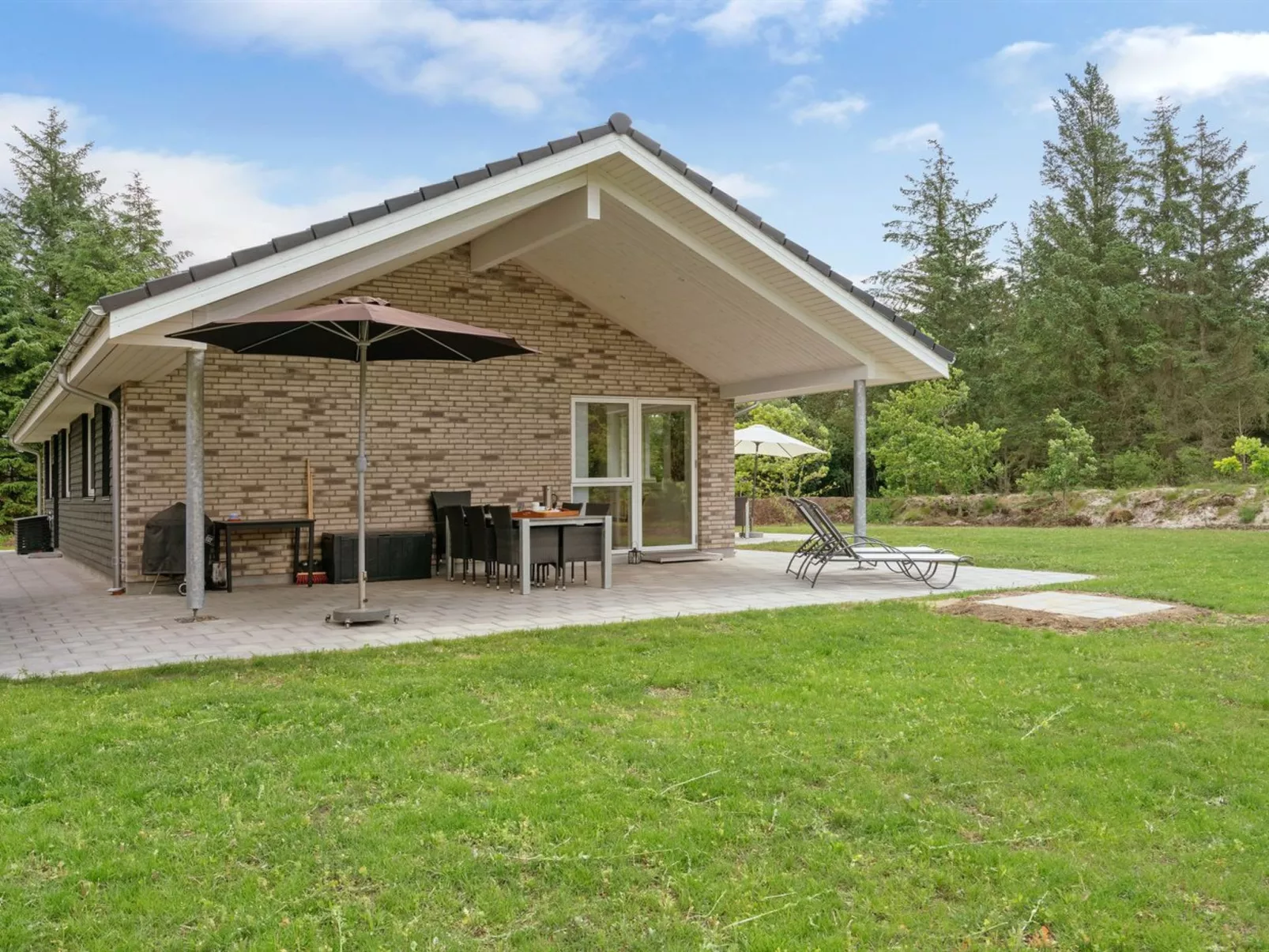 "Alona" - 250m from the sea-Buiten