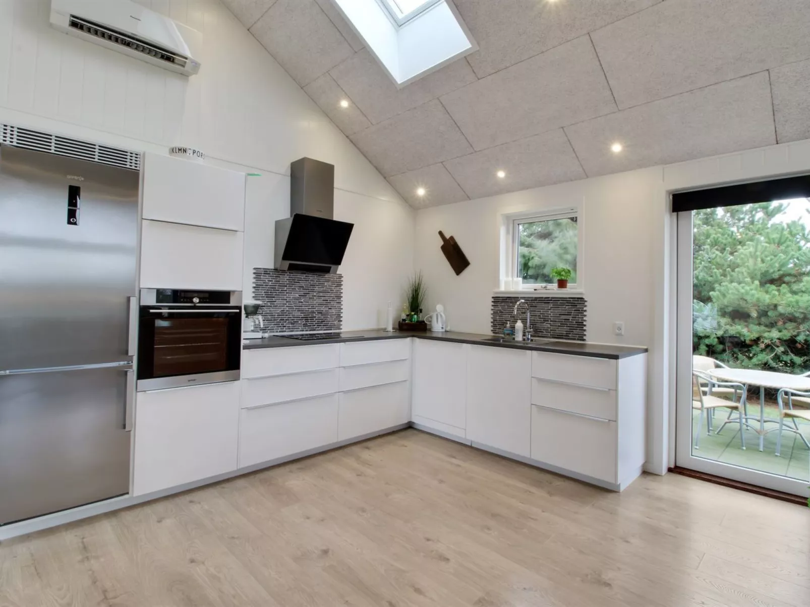 "Cholena" - 700m from the sea-Binnen