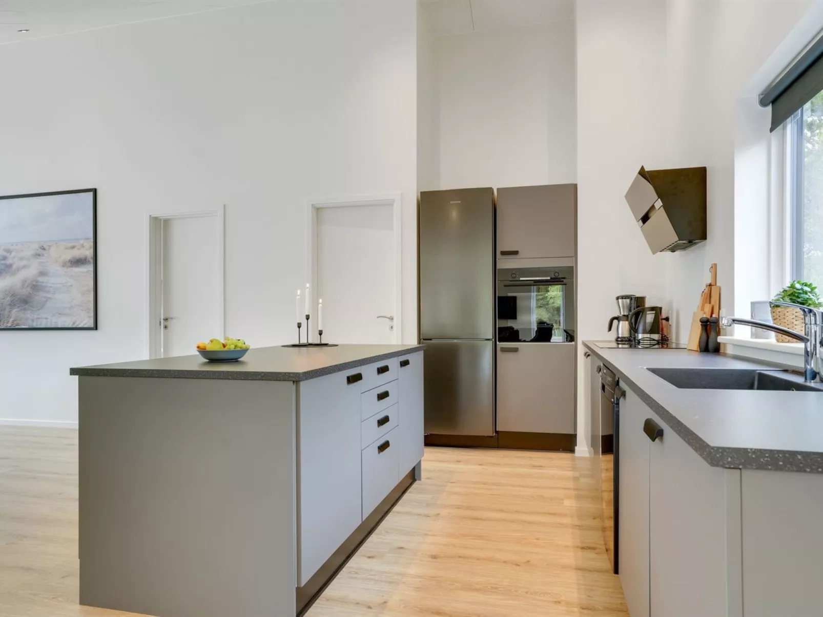 "Heidi" - 1km from the sea