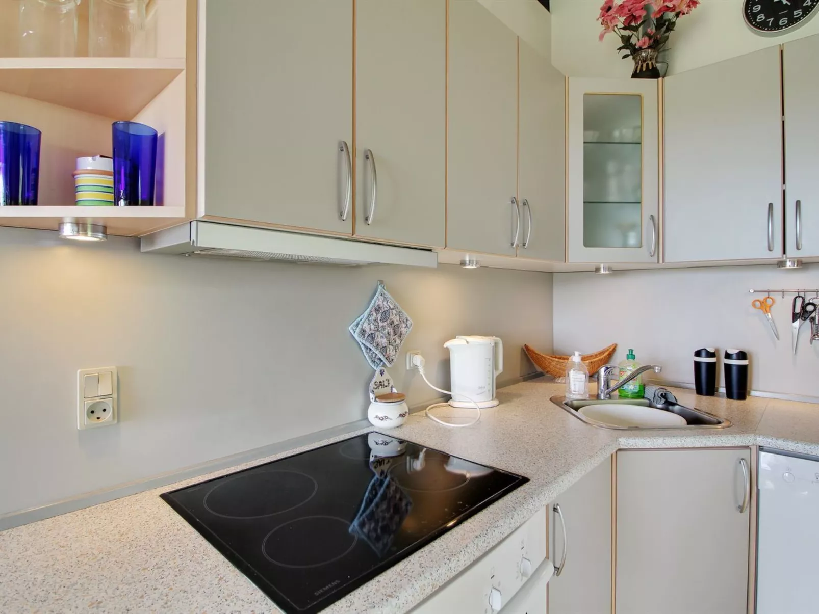 "Lissi" - 700m from the sea-Binnen