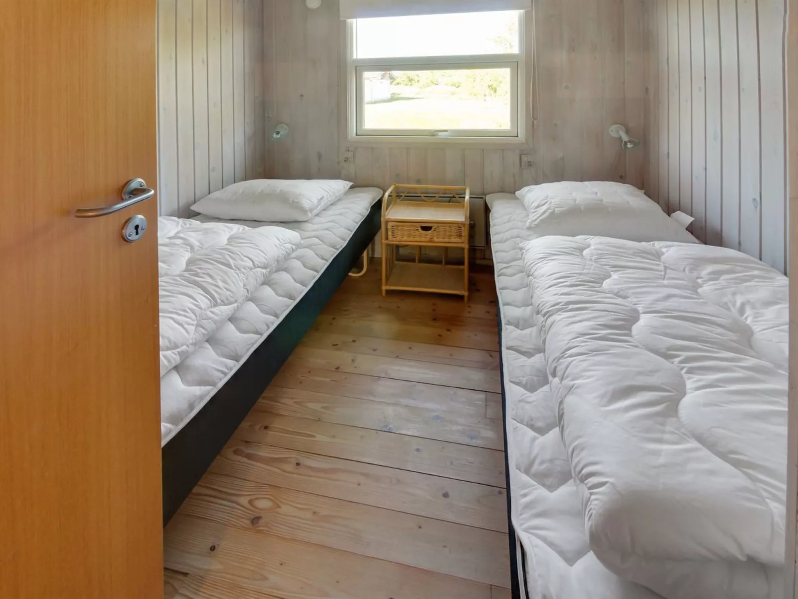 "Allis" - 400m from the sea-Binnen