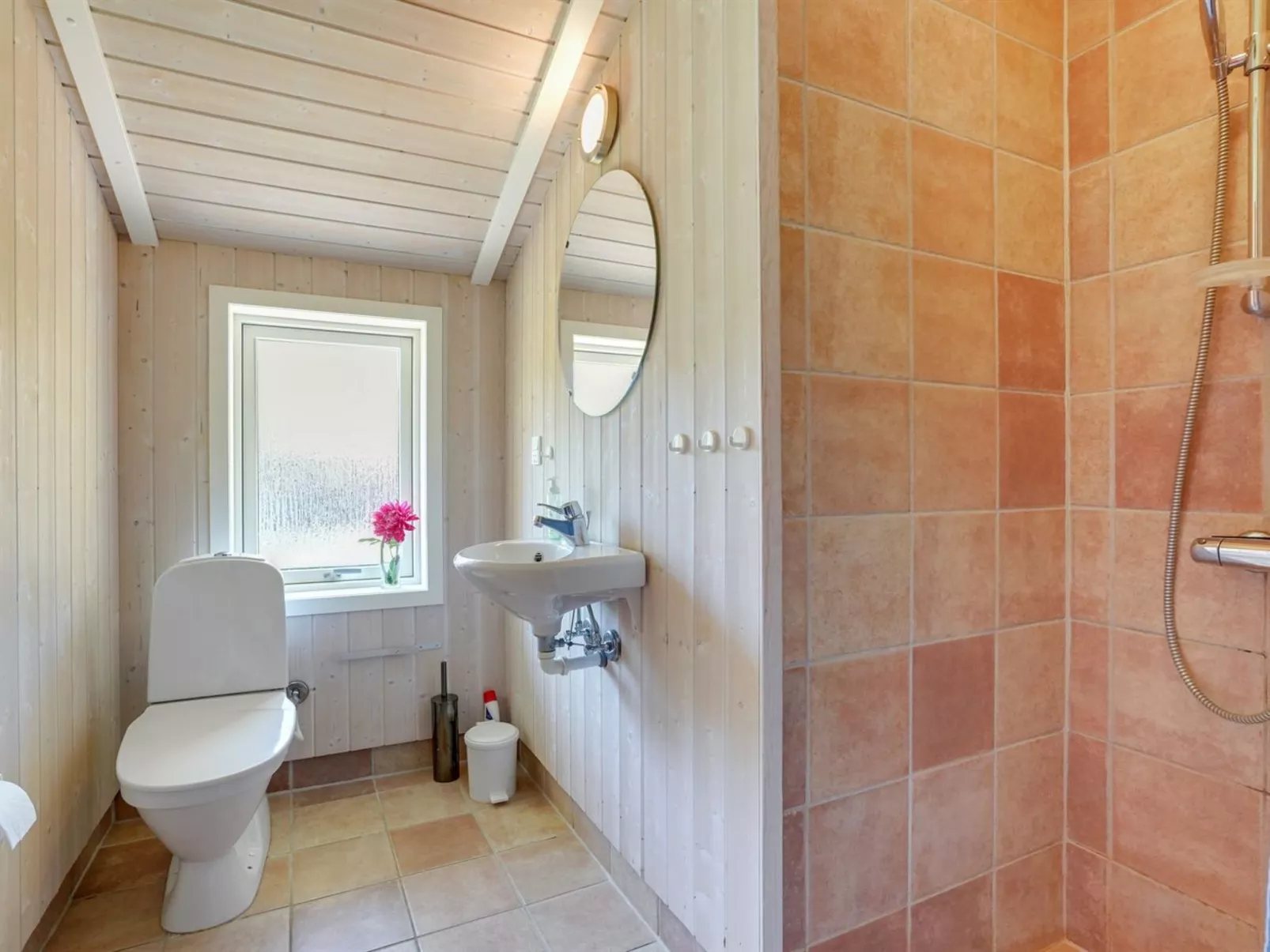 "Karoliina" - 900m from the sea-Binnen