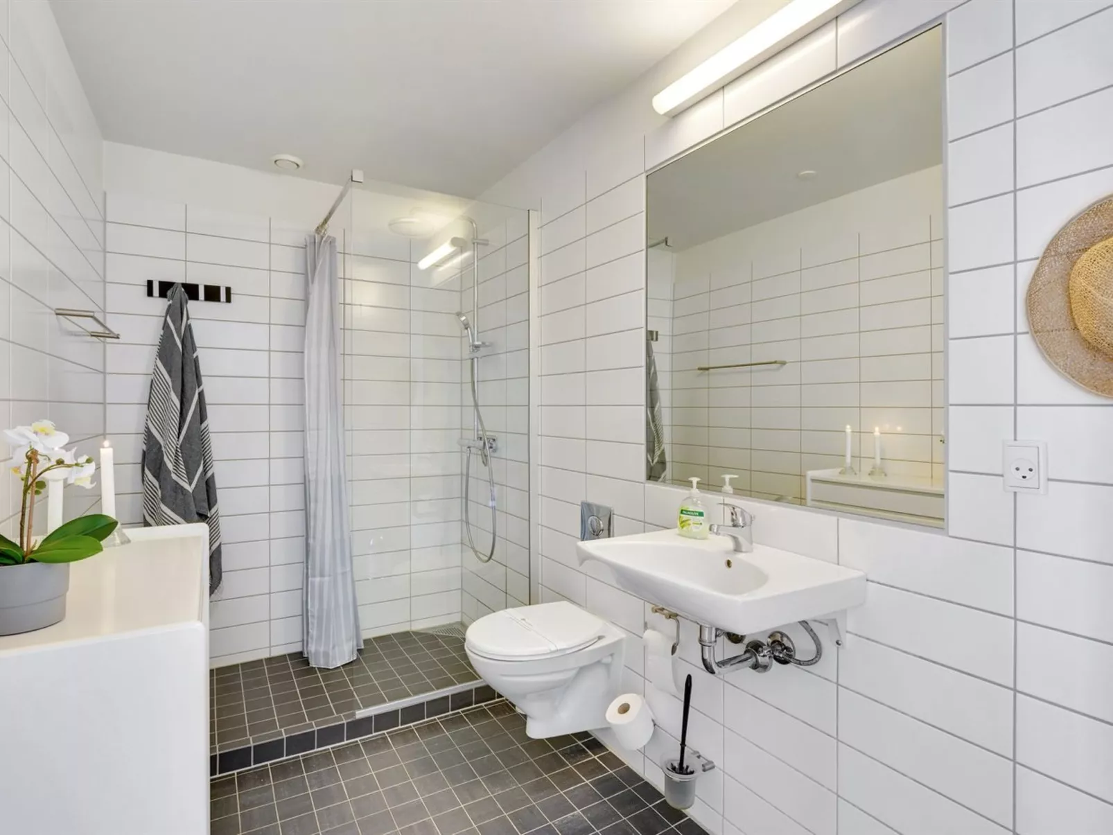 "Jurviis" - 100m from the sea-Binnen