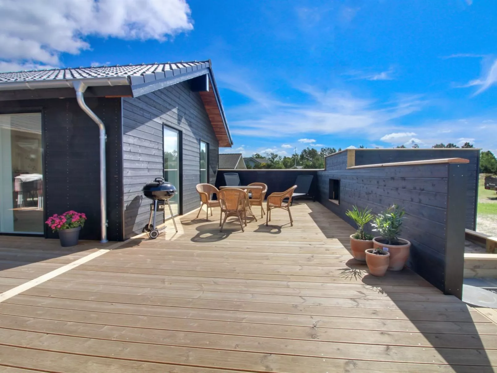 "Tahvo" - 3.3km from the sea-Buiten