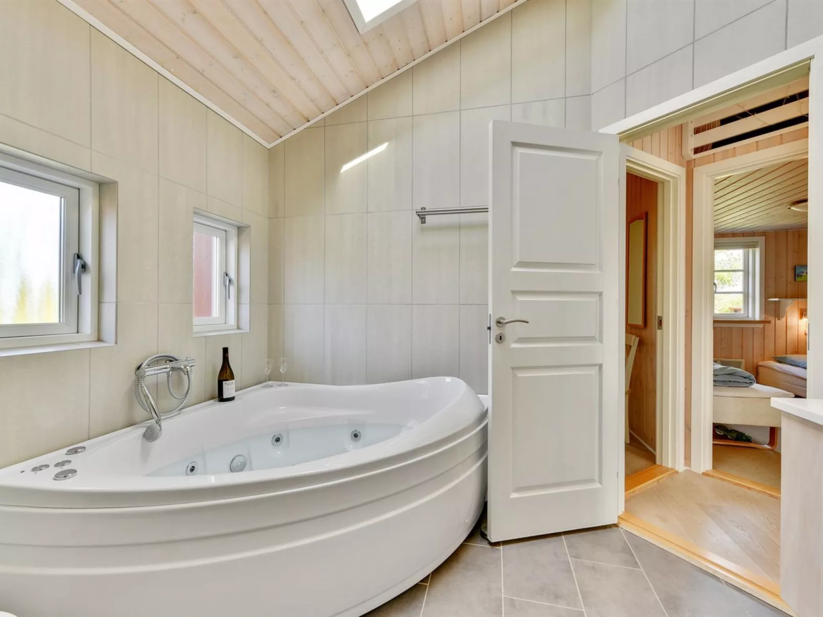 "Wienke" - 300m to the fjord-Binnen