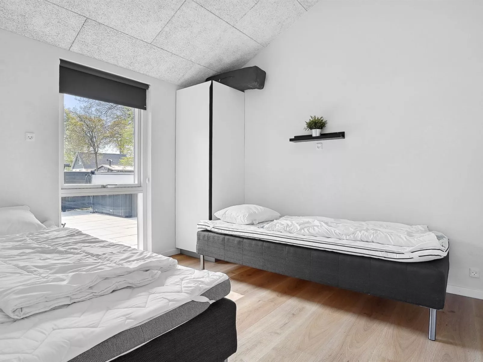 "Helina" - 180m from the sea-Binnen