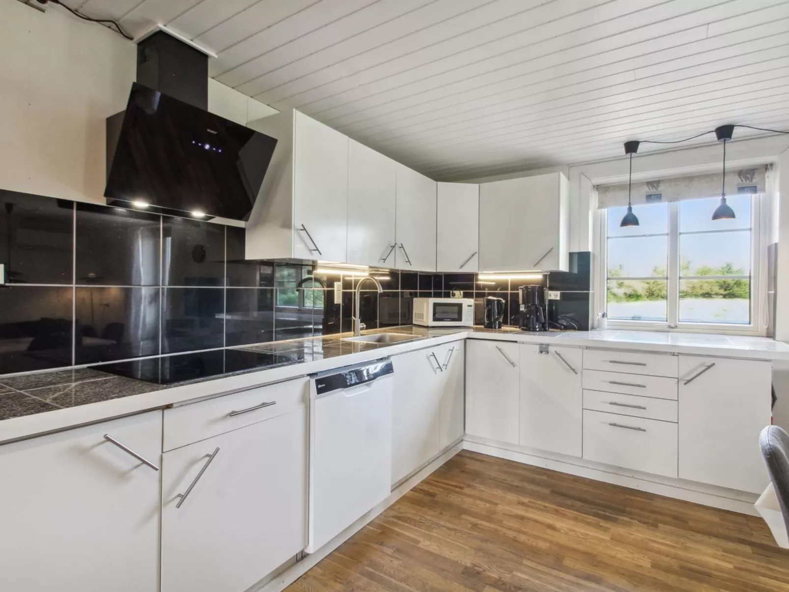 "Øvli" - 3.8km from the sea-Binnen