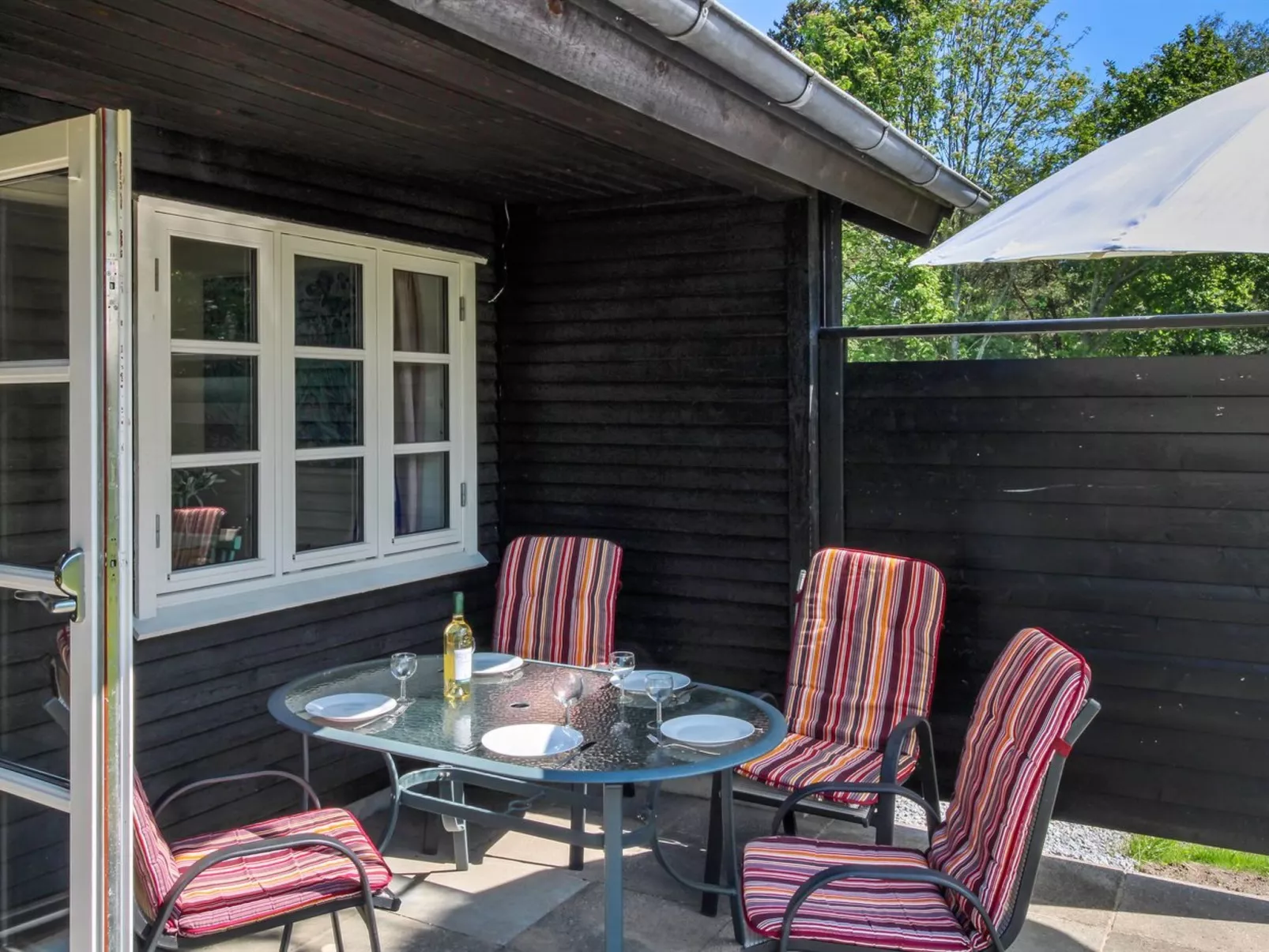 "Ingalise" - 500m from the sea-Buiten