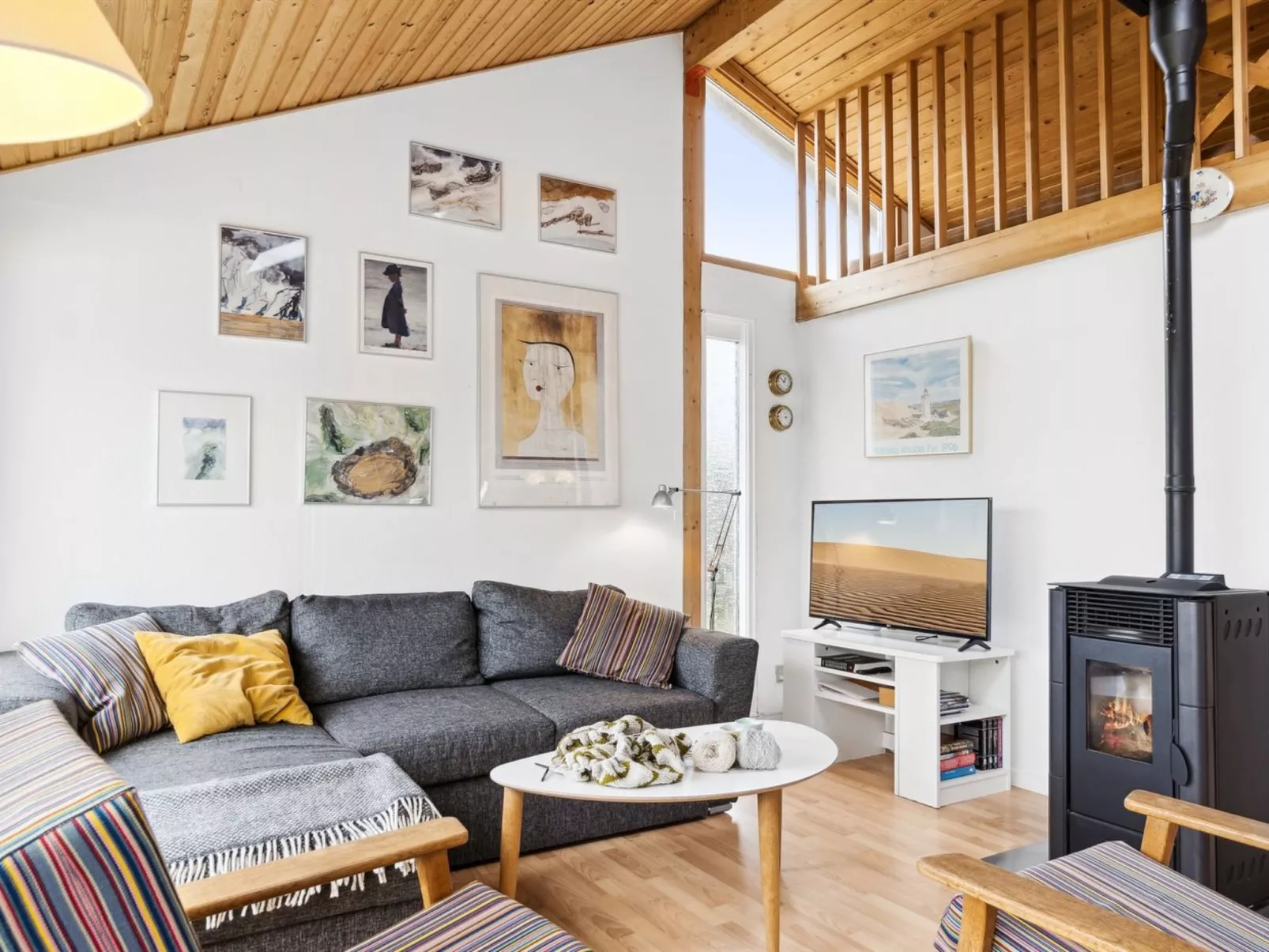 "Soila" - 150m from the sea-Binnen