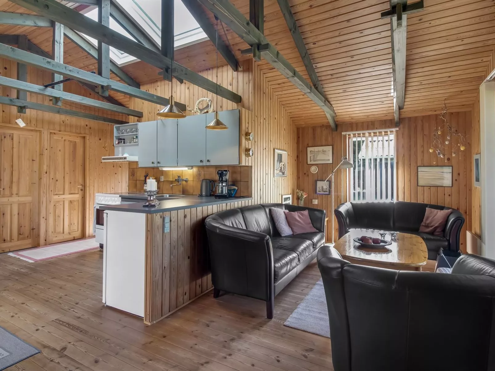 "Conradine" - 500m from the sea-Binnen