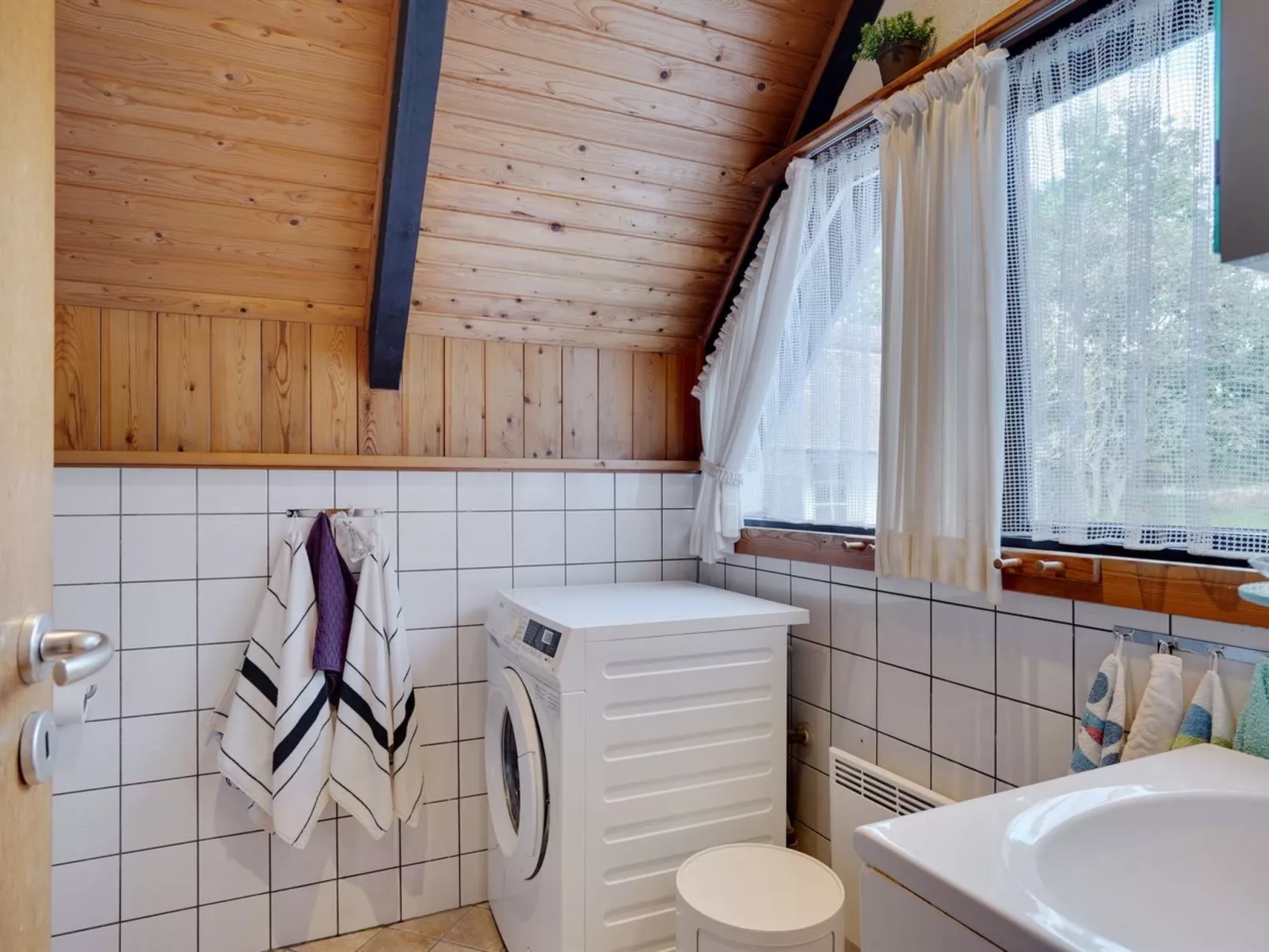 "Gerdis" - 1.6km from the sea-Binnen