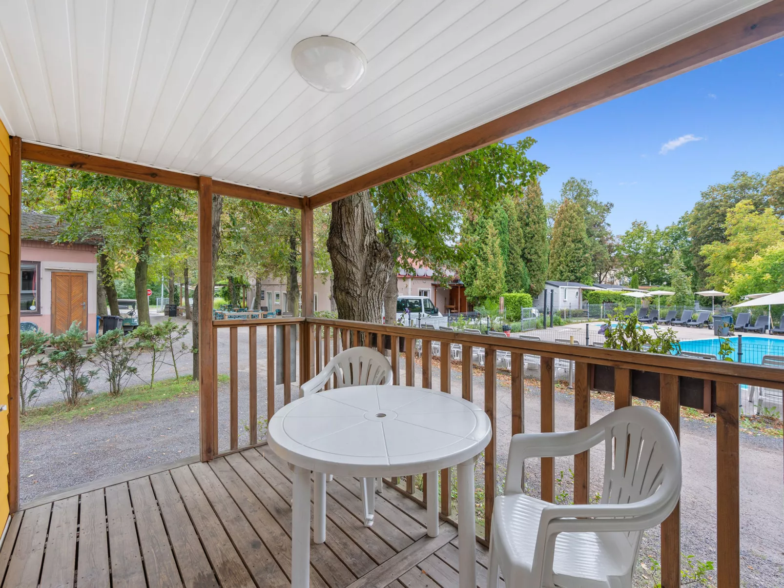 Sunset Terrace-Binnen