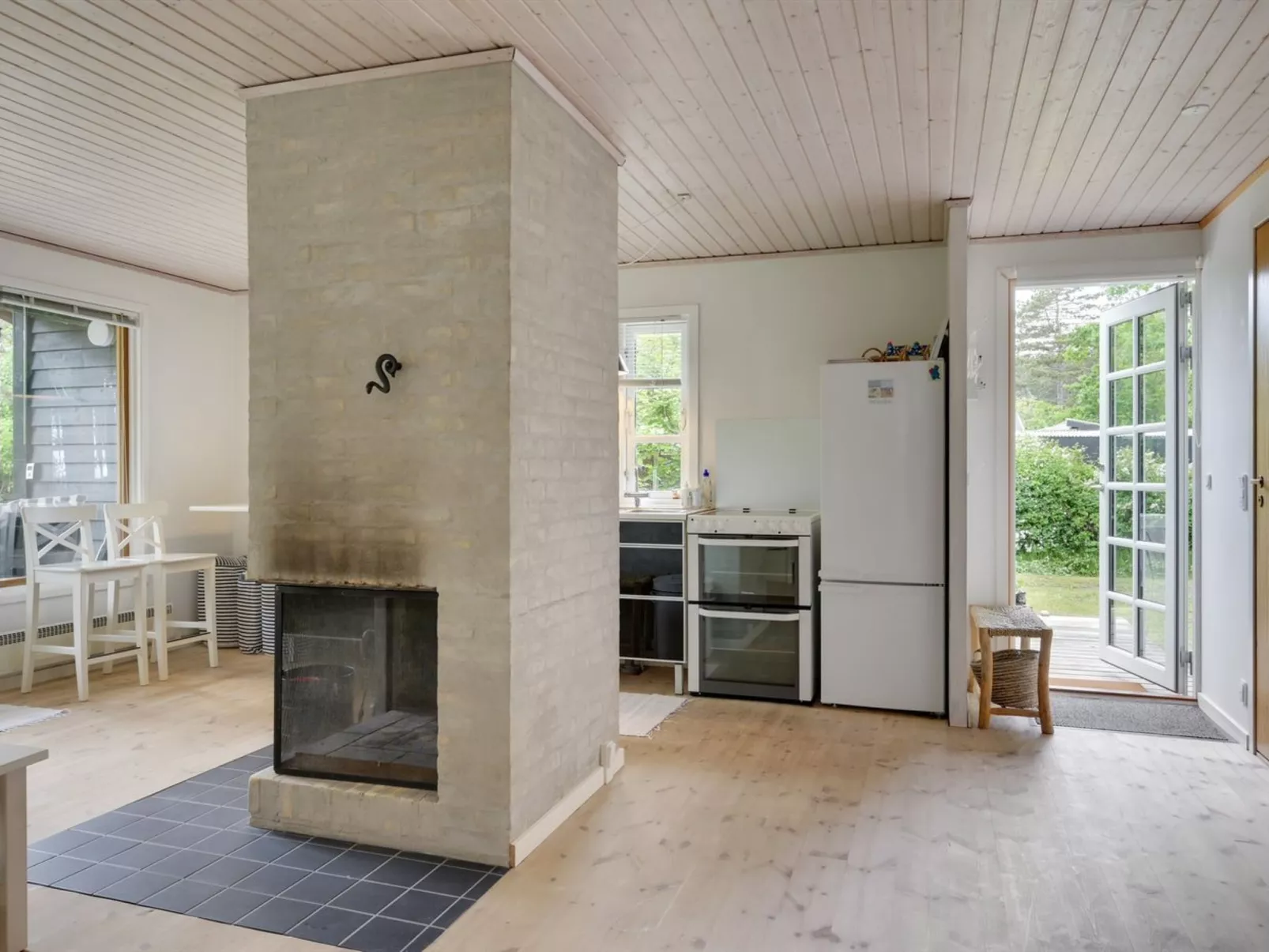 "Jute" - 100m from the sea-Binnen