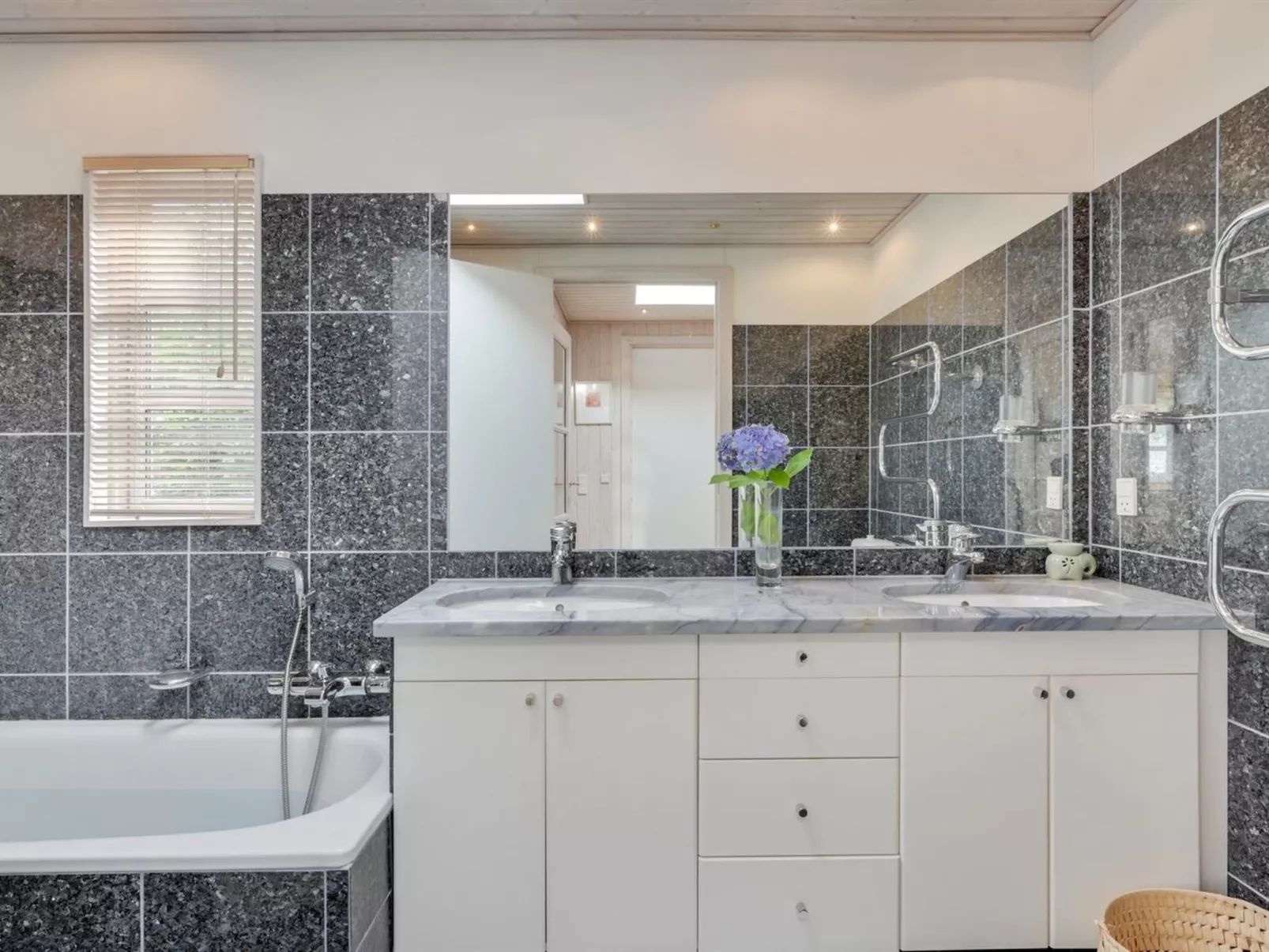 "Åsemarie" - 600m from the sea-Binnen