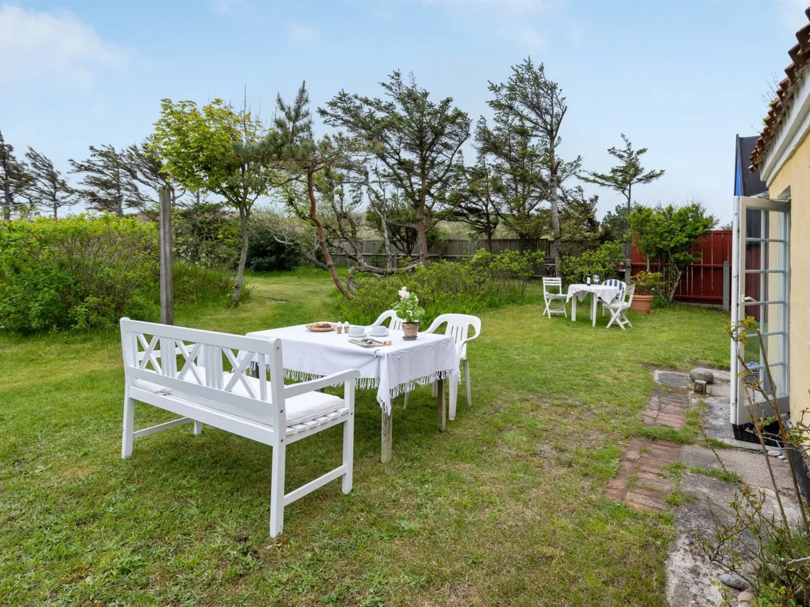 "Helny" - 300m from the sea-Buiten