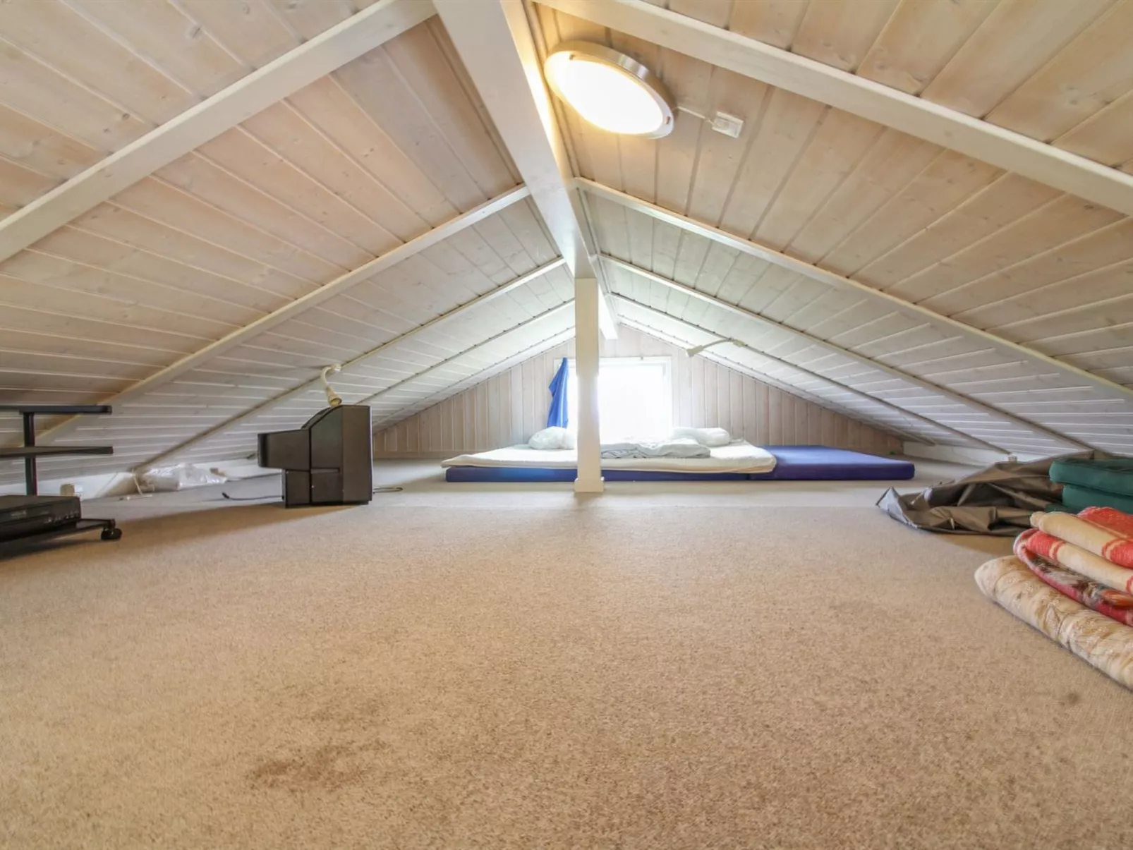 "Mette" - 98m from the sea-Binnen