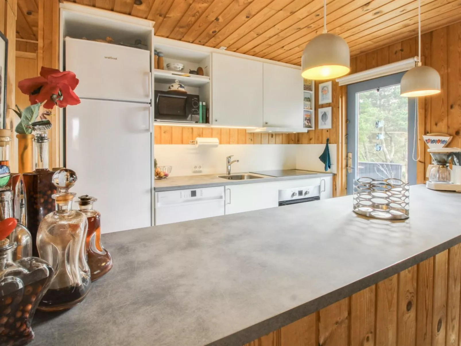 "Kathaline" - 3.4km from the sea-Binnen