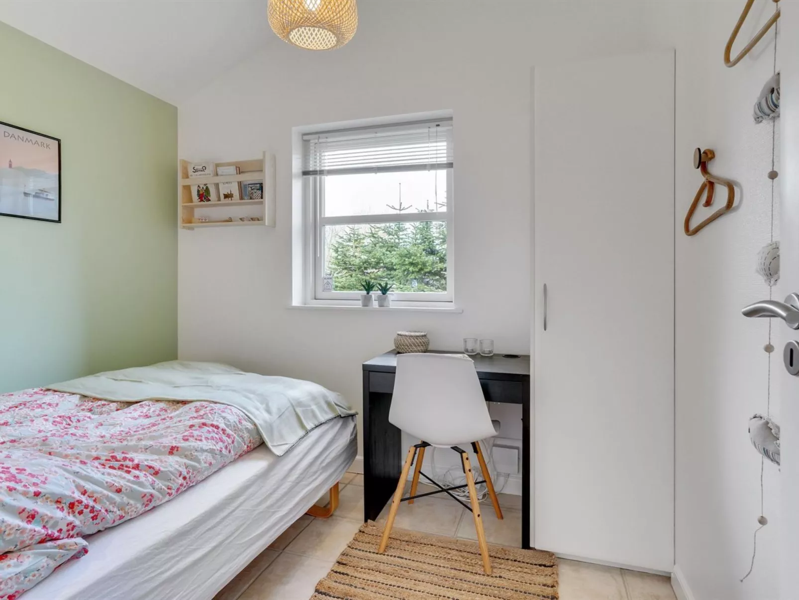 "Asgard" - 500m from the sea-Binnen